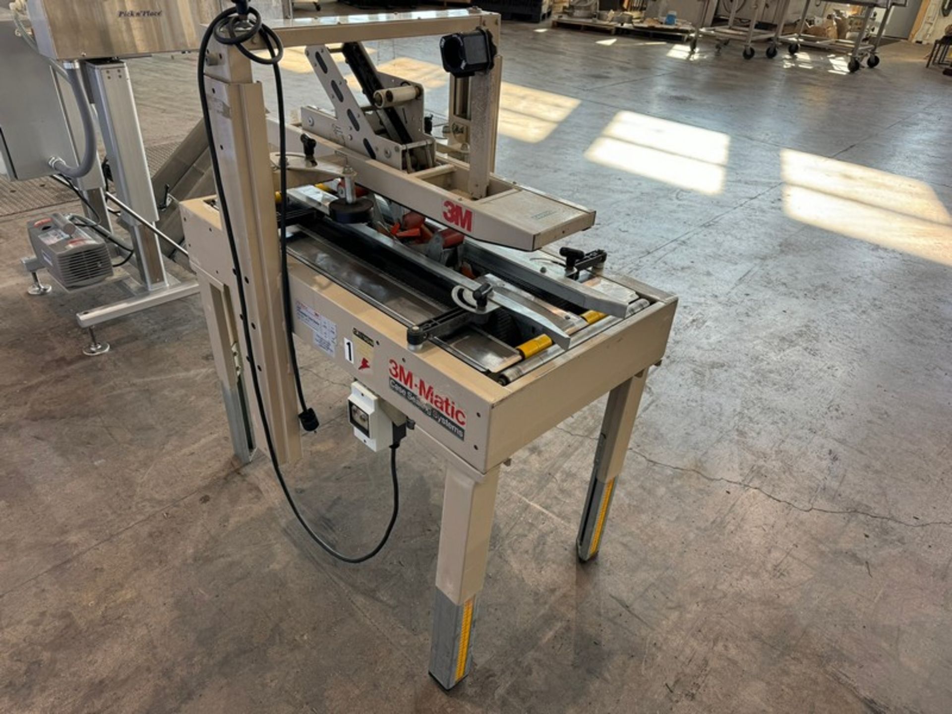 3M-Matic Top & Bottom Adjustable Case Sealer, M/N 28600, S/N 8519, 115 Volts, with Top & Bottom Tape - Image 6 of 6