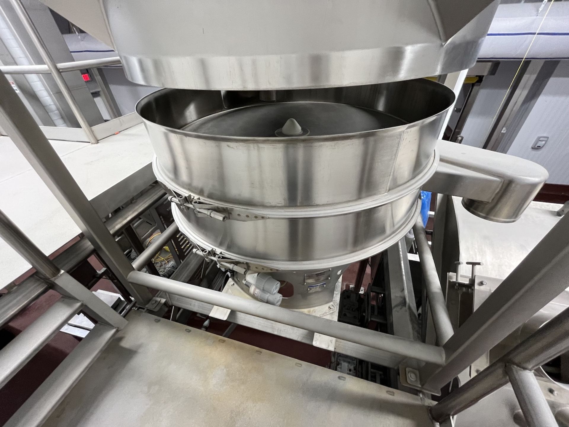 SWECO ROUND SEPARATOR WITH FLEXICON HOPPER - Image 8 of 17