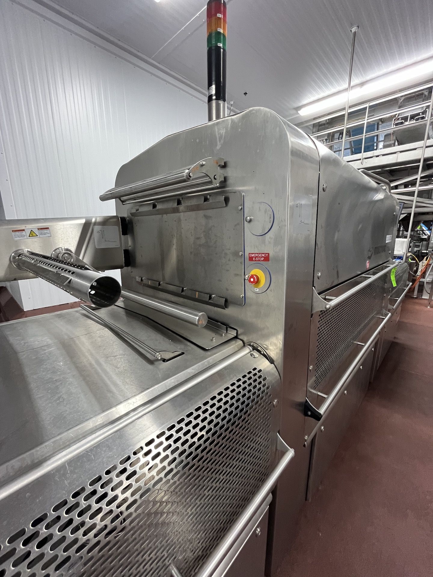 2016 MULTIVAC T-850 TRAY SEALER, S/N 239882, WITH BUSCH VACUUM PUMP, MODEL PANDA WV 1000 C 006,  AND - Image 7 of 36