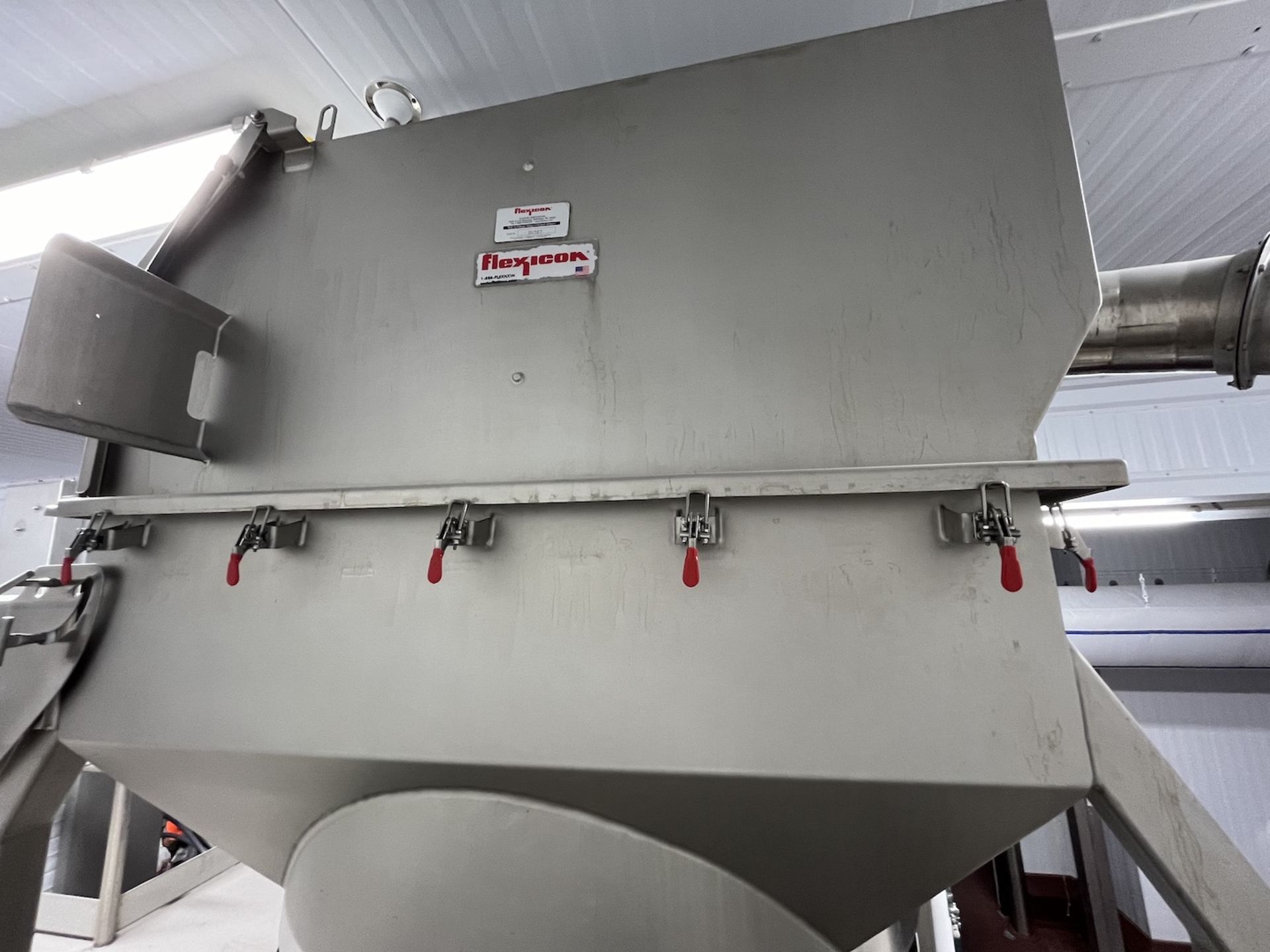SWECO ROUND SEPARATOR WITH FLEXICON HOPPER - Image 11 of 17