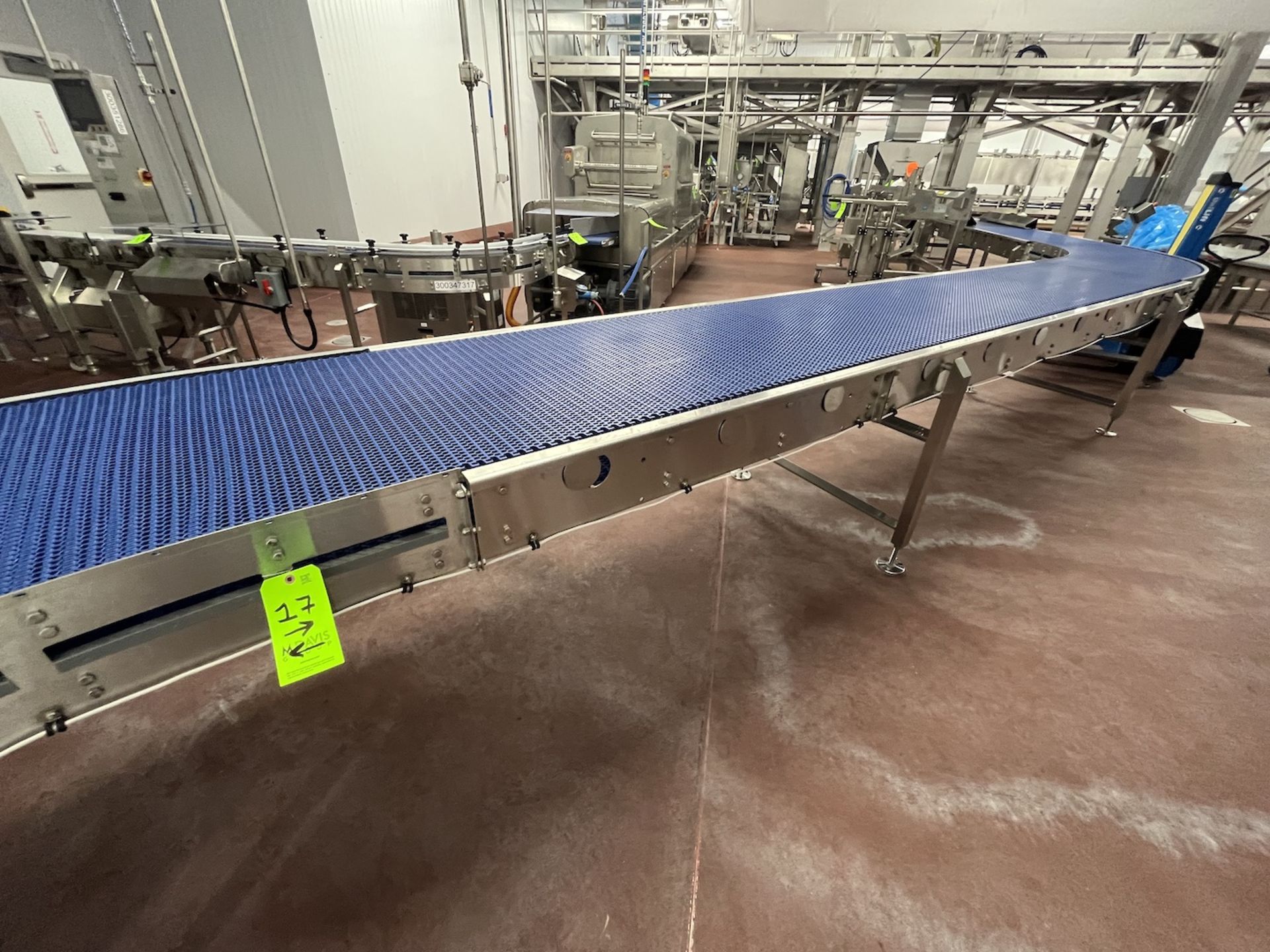 BOSTON CONVEYOR AND AUTOMATION CORP CASE CONVEYOR, APPROX. 270 IN. L X 28 IN. W - Image 4 of 7