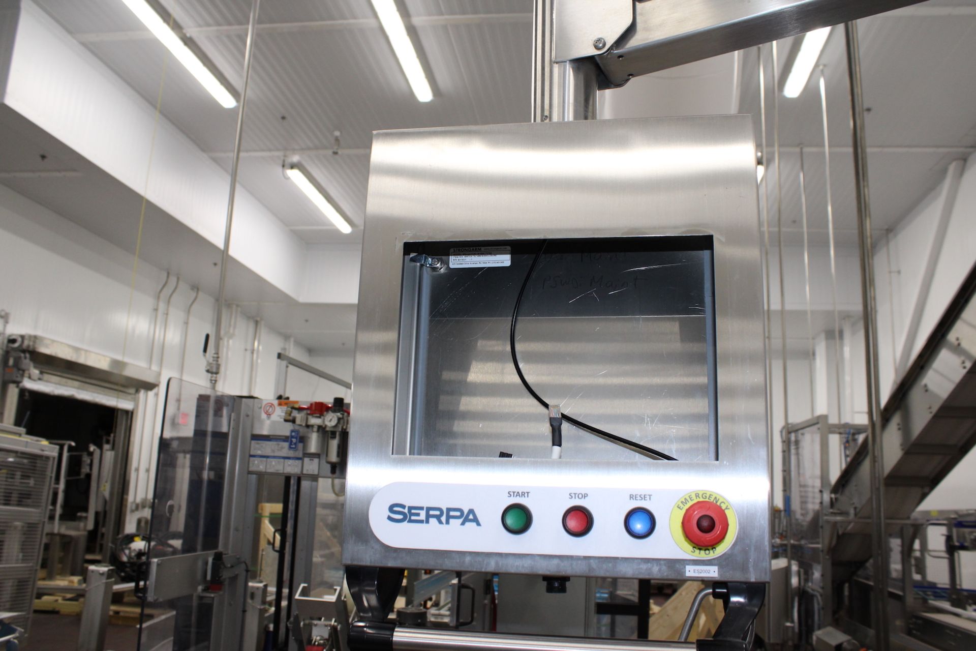 SERPA CARTONER SLEEVER, MODEL 2000WA (MISSING HMI AND GLUER COMPONENTS) (MORE INFORMATION COMING - Image 4 of 16