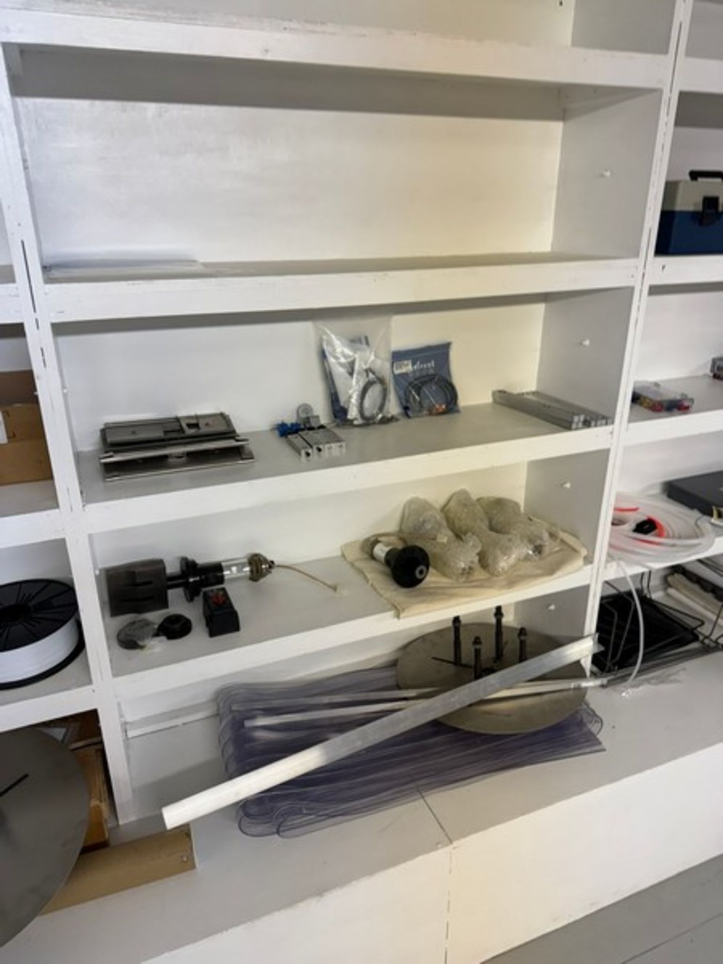 Assortment of Spare Parts, Includes Cutting Die, Wire, Ultra Sonic Welding Parts, Unwinding - Image 10 of 15