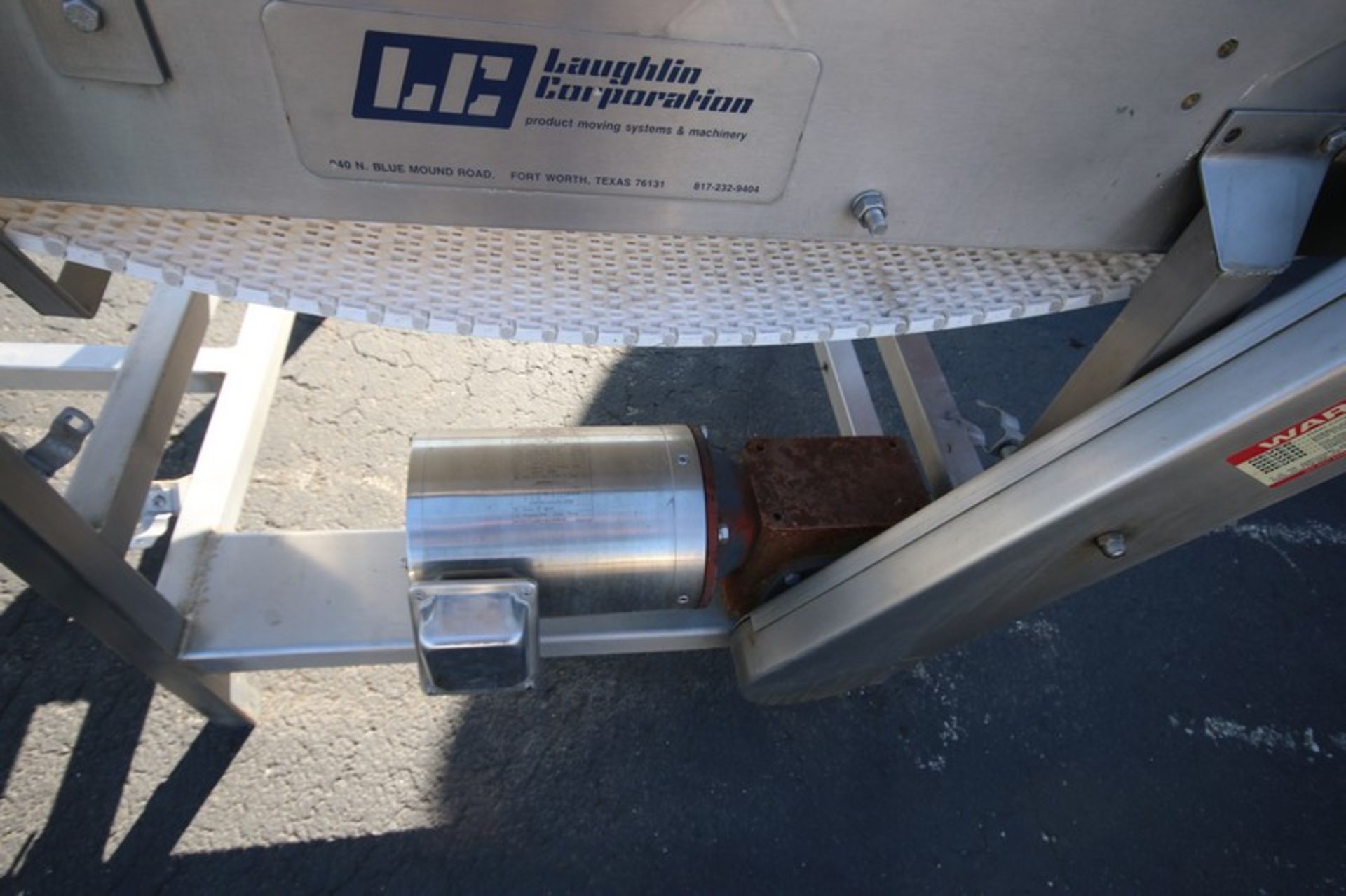 Laughlin Corp. 12' L S/S Inclined Power Belt Conveyor, 31" to 79" H, with 23.5" W Rex Type Plastic - Image 4 of 6