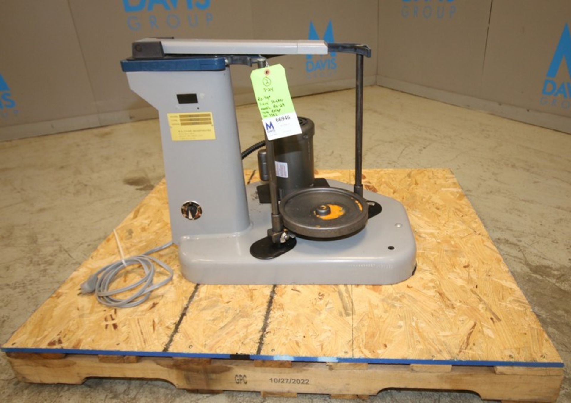 W.S. Tyler Ro-Tap Sieve Shaker, Model RX-29- Type ROTAP, SN 3382, 110V (INV#66946) (Located @ the