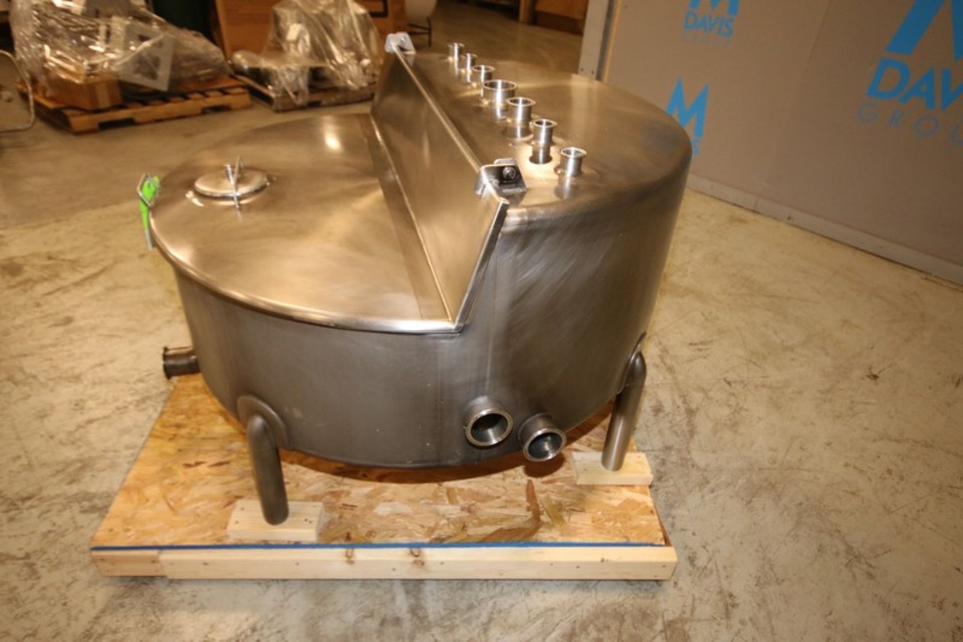 Aprox. 110 Gallon S/S Balance Tank, with Hinged Lid, (7) 1.5", 2" & 3" CT Top Connections, (5) - Image 5 of 7