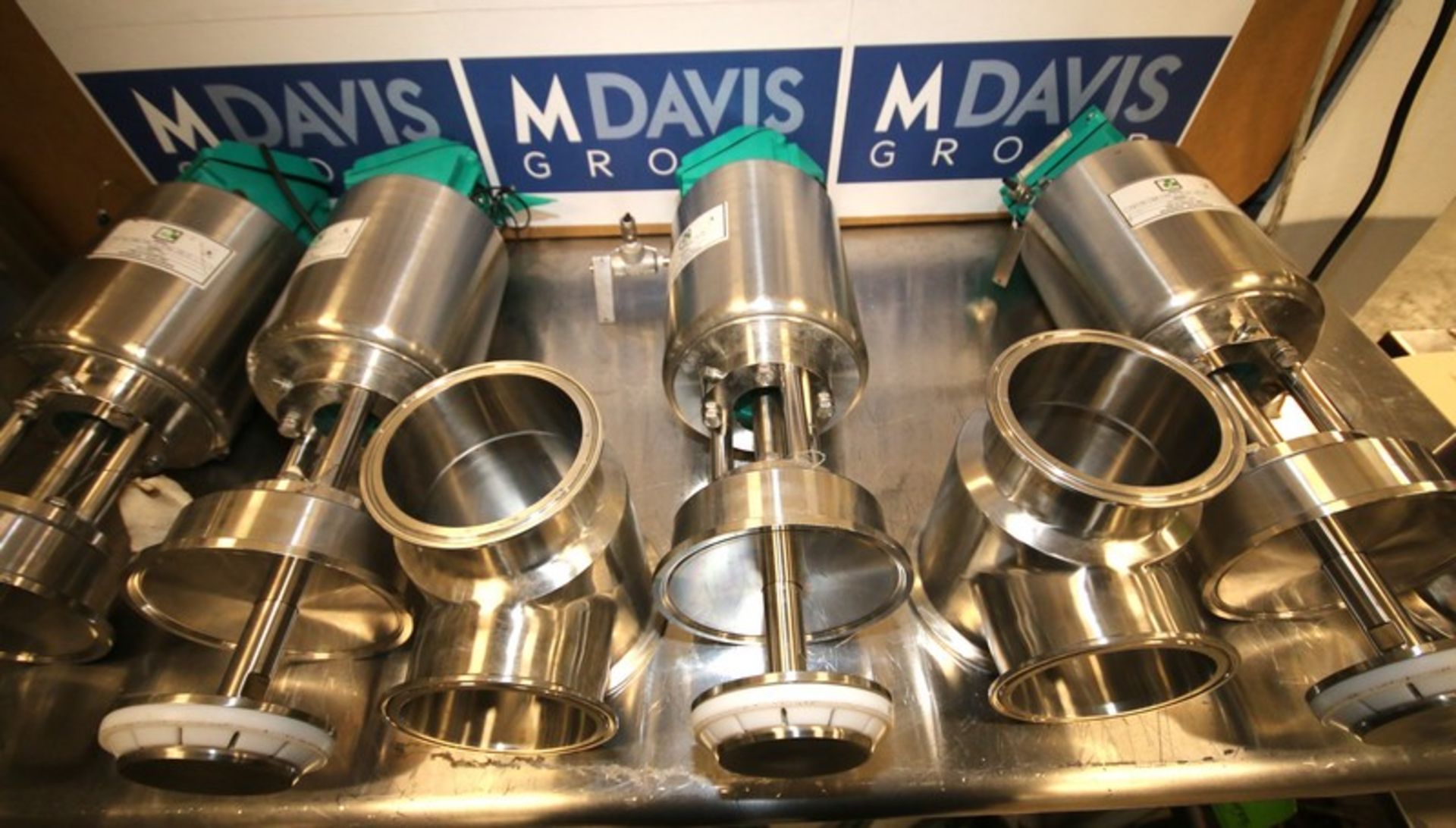 Lot of (4) Tri Clover 4" 2-Way S/S Air Valves, Model 761TR-10M-19S-4-316L-32-5, SN 35182-05, - Image 3 of 8