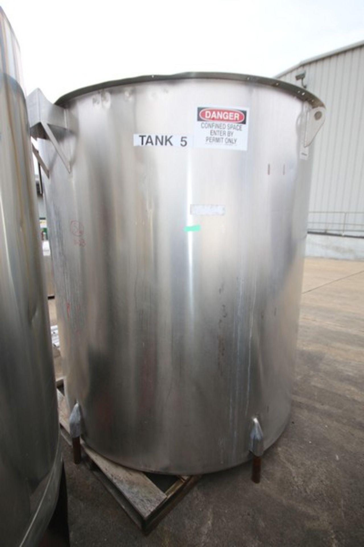 Viatec 1,600 Gallon S/S Vertical Tank, Model OVS, SN 54413-2, Open To, 1.5" CT Bottom Connection, ( - Image 6 of 8