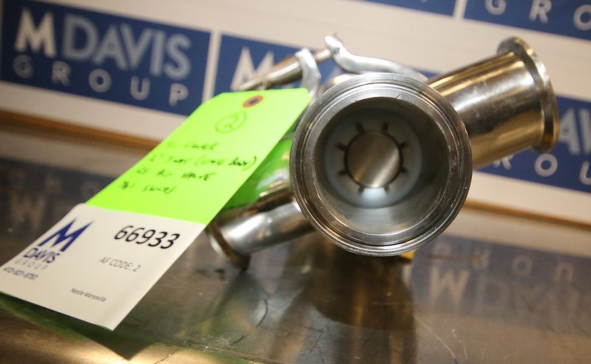 Tri Clover 2" 3-Way (Cross Body) S/S Air Valve, Model 761, Clamp Type, with Think Top (INV#66933) ( - Image 3 of 3