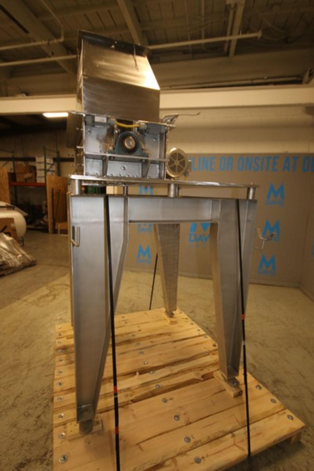 36" S/S Block Breaker, with 10hp / 1770 rpm S/S Drive Motor, S/S Hinged Hopper with 15" L x 18" W - Bild 5 aus 15