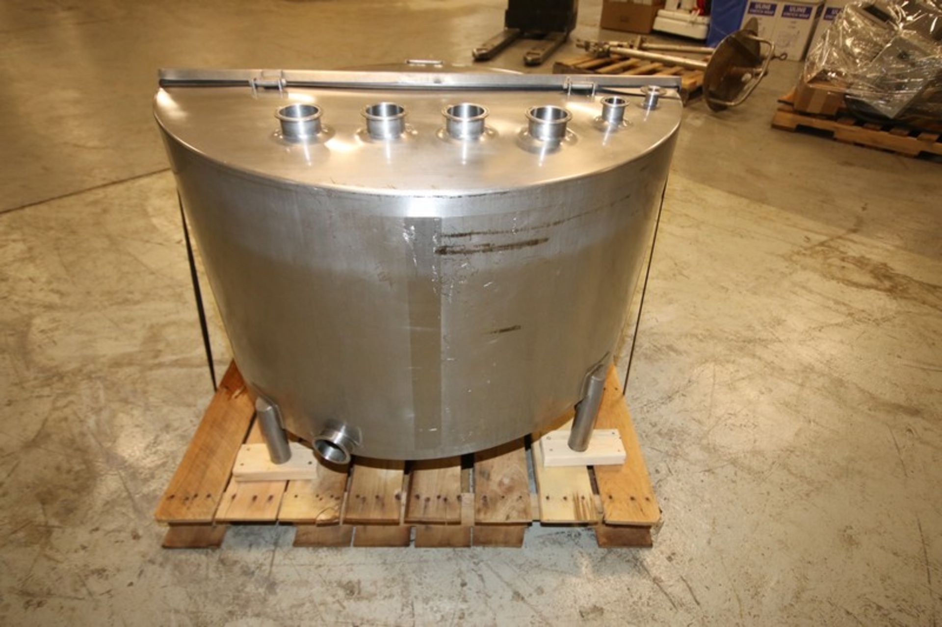 Aprox. 100 Gallon S/S Balance Tank, with Hinged Lid, (6) 1.5", 2.5" CT Top Connections, (3) 2.5" & - Image 6 of 7