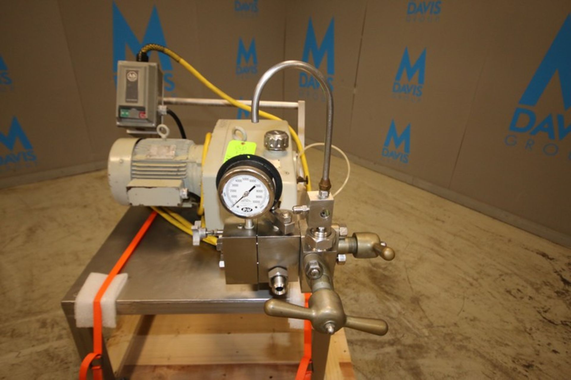 Gaulin Homogenizer, Model 15 MR 8TA, SN 108710493, 8000 psi, with 3 hp / 1760 Motor, 230/460V, - Bild 3 aus 10