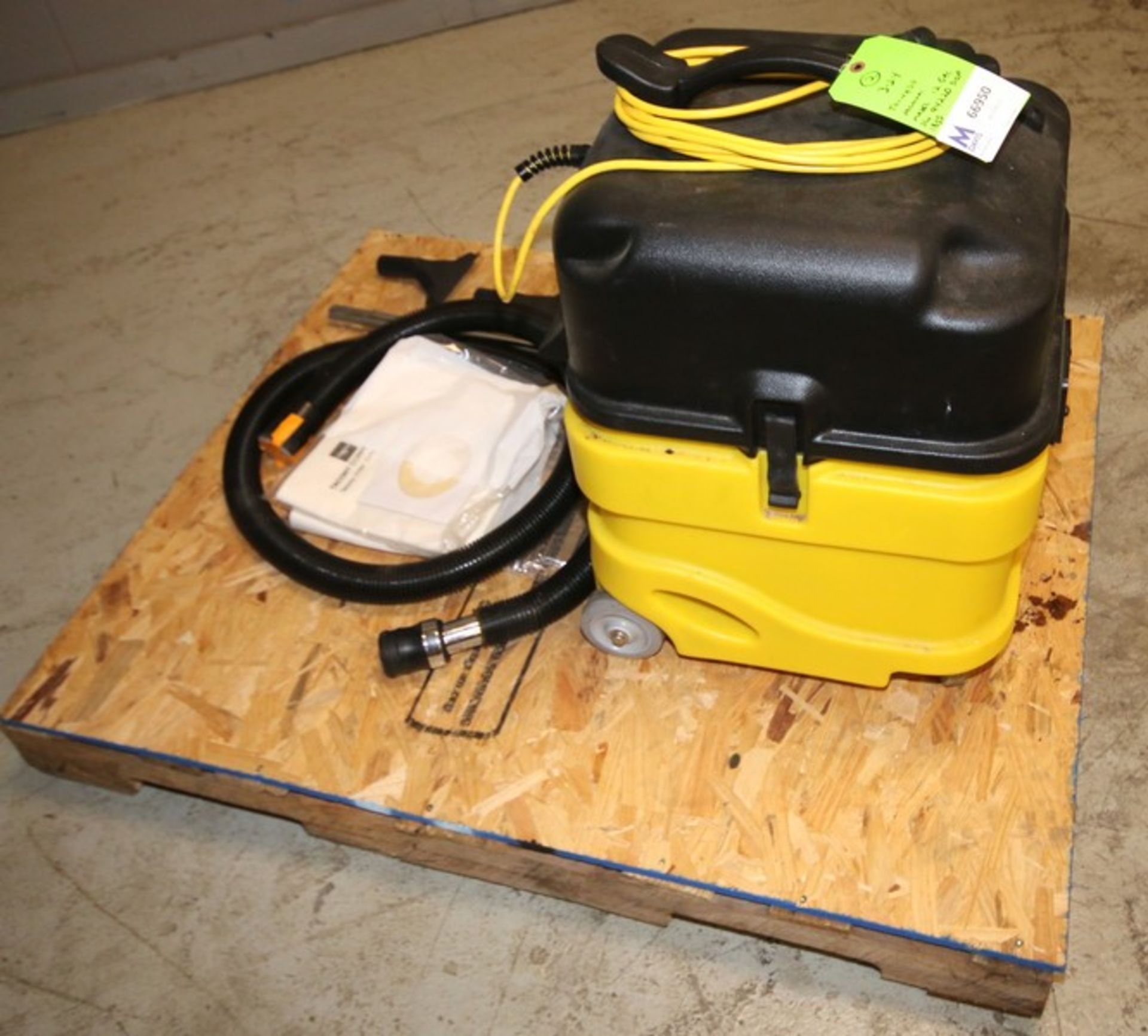 Tornado Taskforce 1200 Commercial Wet / Dry Vacuum, Model 12 GAL, SN 94220 DOP1835, 110V, with - Image 2 of 6