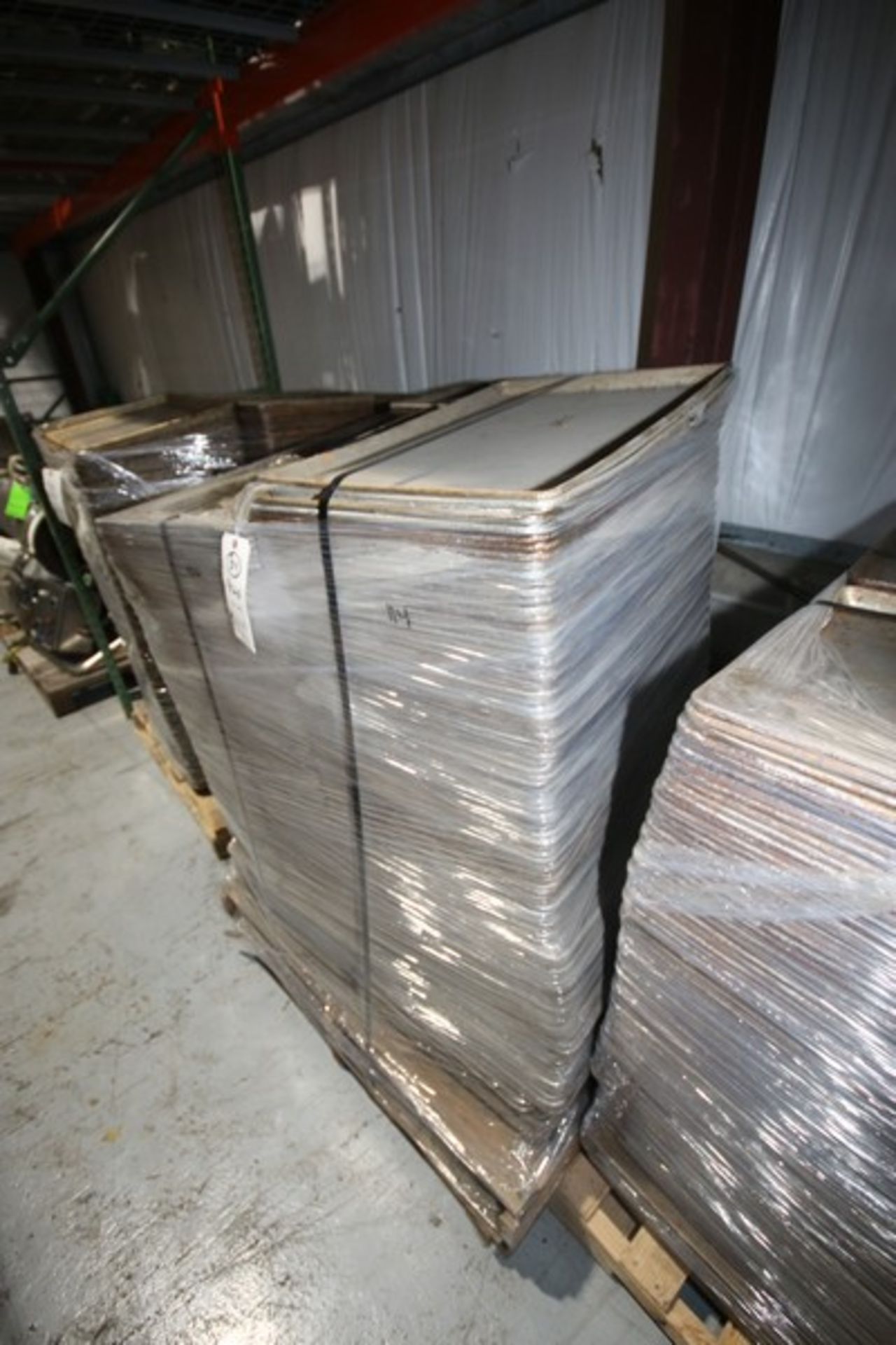 Lot of Aprox. 300, 25" L x 17" W Baking Pans (INV#71790)(Located at the MDG Showroom – Pittsburgh, - Bild 3 aus 3