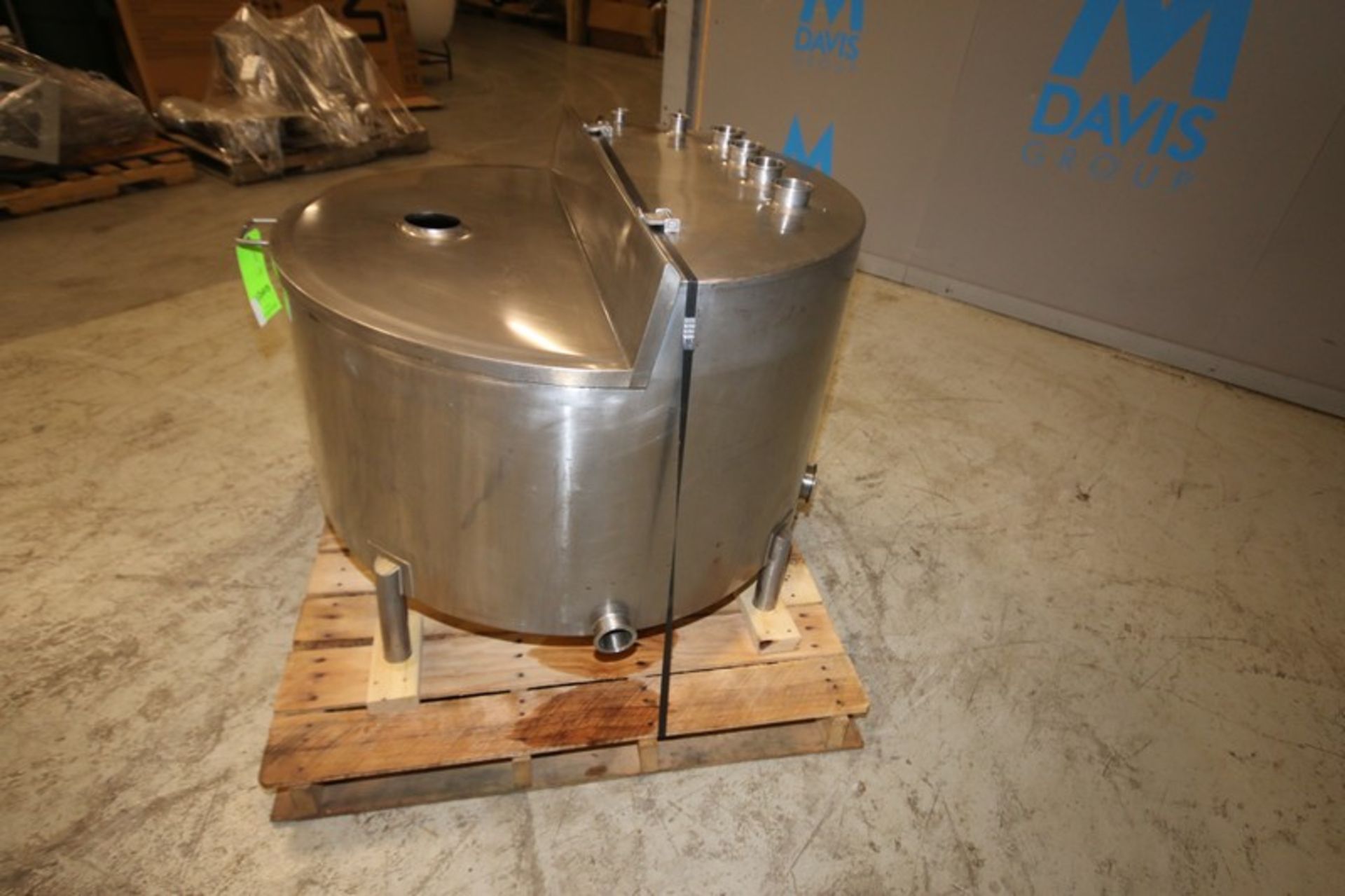 Aprox. 100 Gallon S/S Balance Tank, with Hinged Lid, (6) 1.5", 2.5" CT Top Connections, (3) 2.5" & - Image 5 of 7