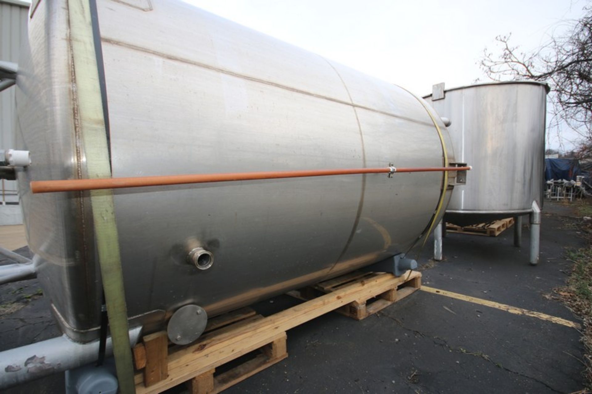 Custom Metalcraft Aprox. 1,700 Gallon Dome Top Dome Bottom S/S Tank, S/N 3639-1, Single Wall, with - Image 8 of 12