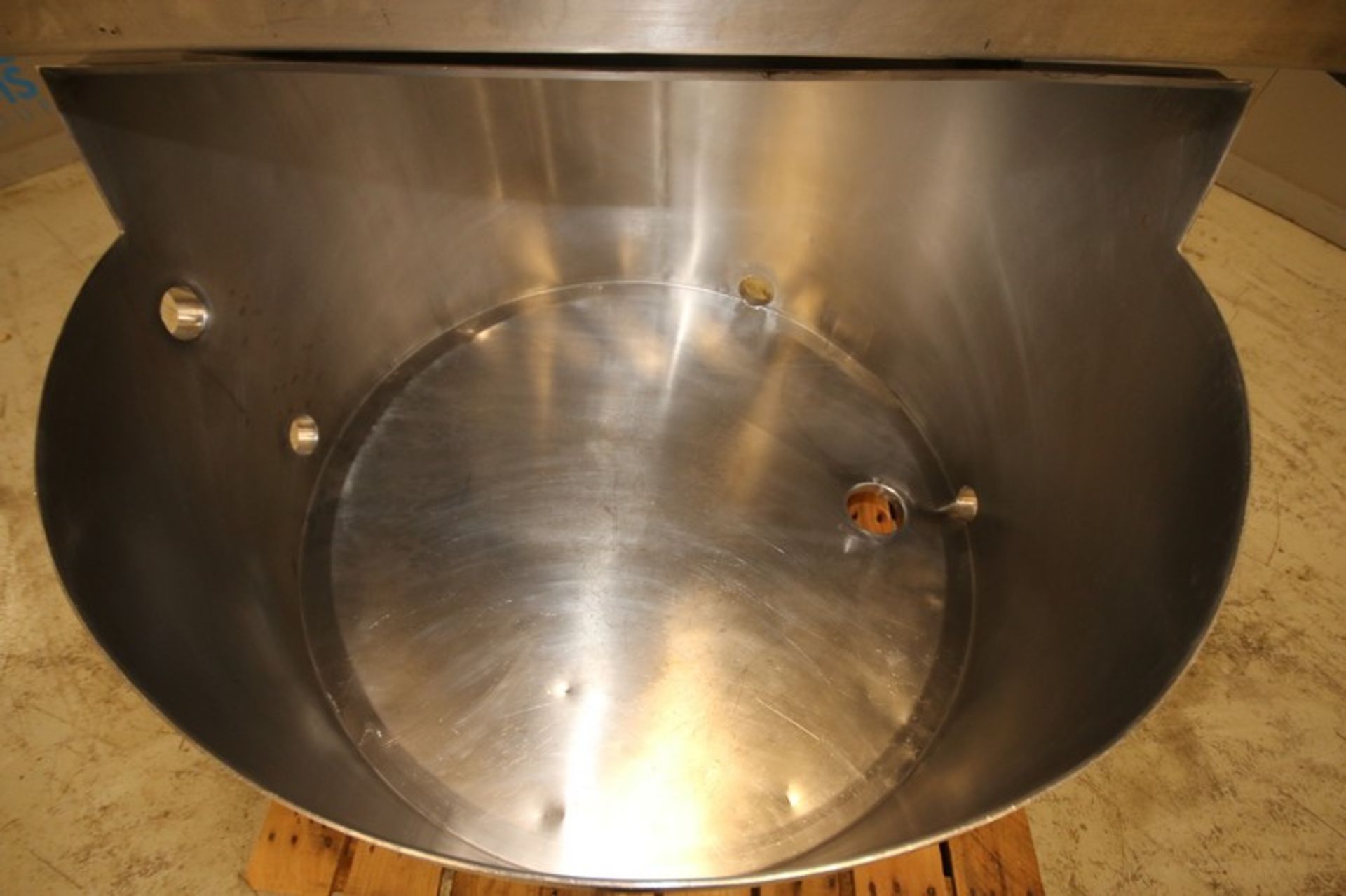 Aprox. 100 Gallon S/S Balance Tank, with Hinged Lid, (6) 1.5", 2.5" CT Top Connections, (3) 2.5" & - Image 2 of 7