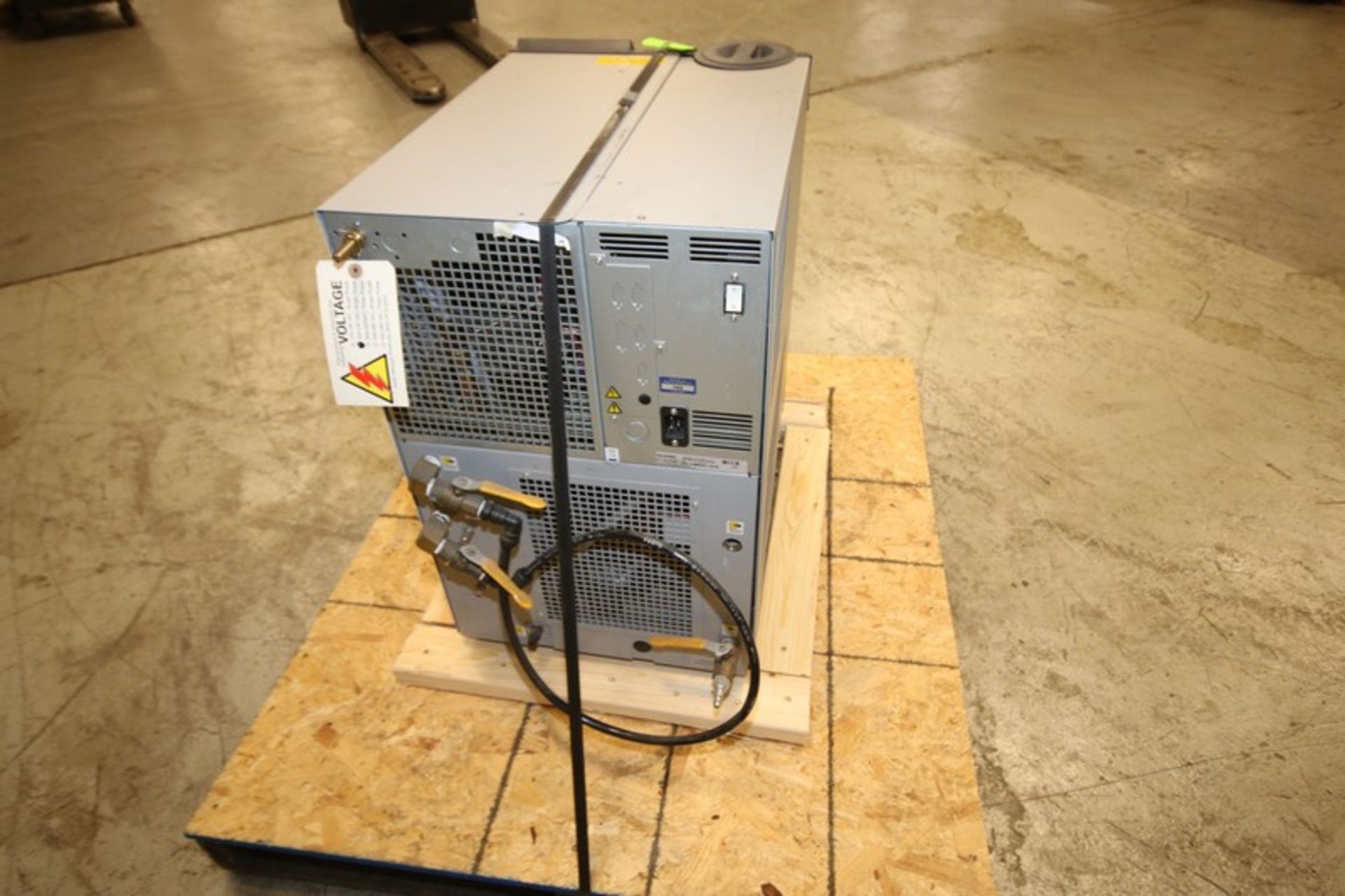 Thermo Scientific Thermoflex 2500 Recirculating Chiller, SN 0111269001160906, 208/230V (INV# - Image 3 of 6