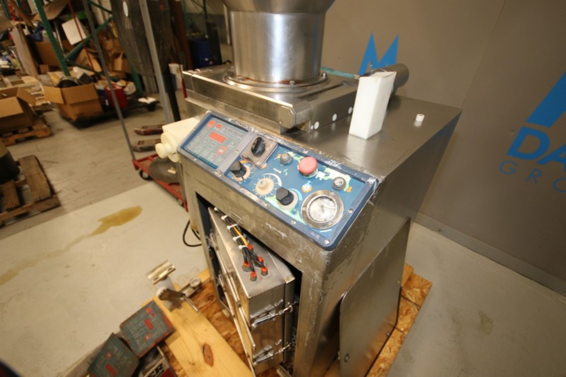 Risco S/S Continuous Vacuum Stuffer, M/N RS 4000-PP, with S/S Infeed Funnel, Instruction Booklets, & - Image 8 of 15