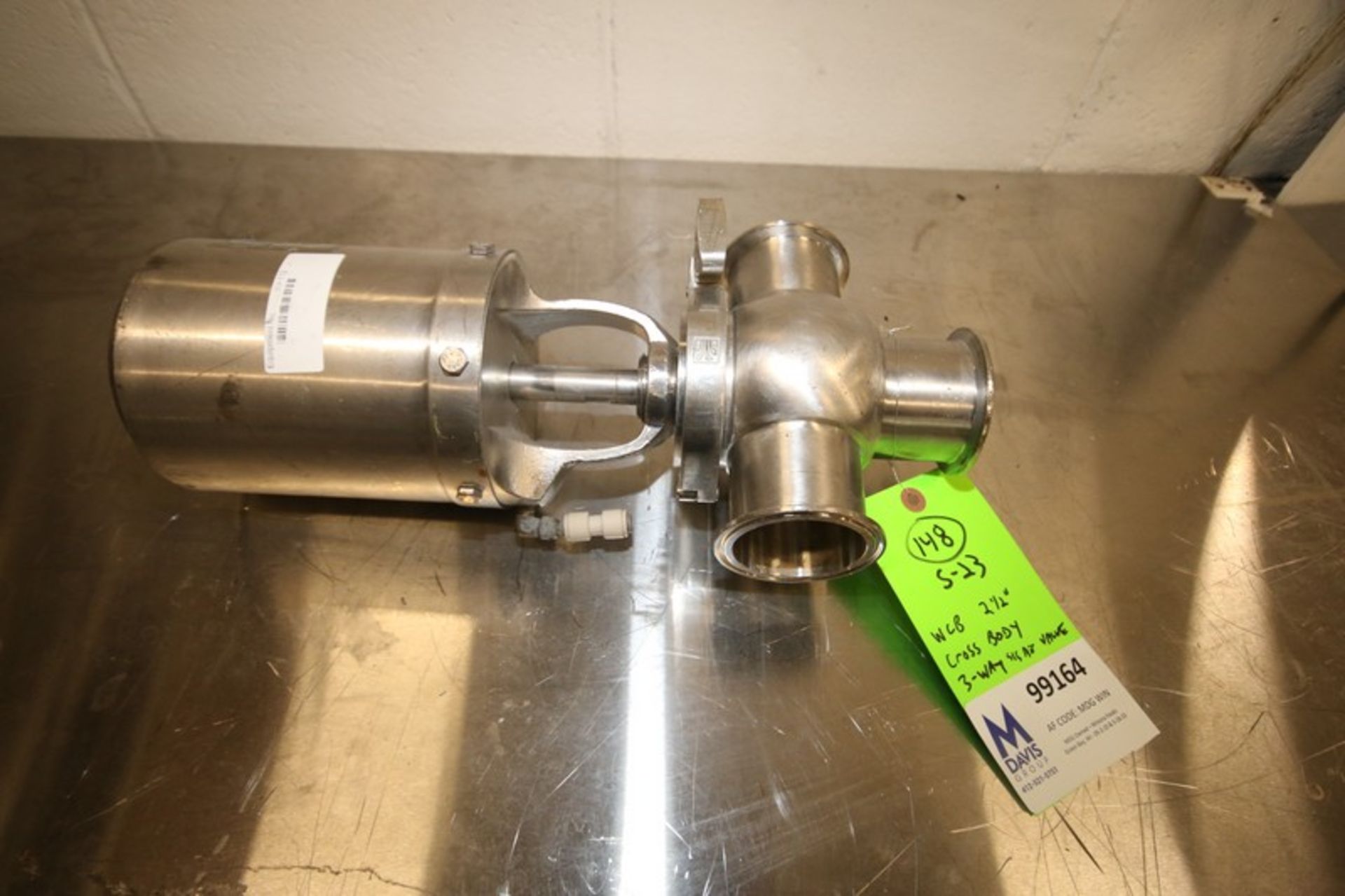 WCB 2.5" 3 - Way (Cross Body Type), S/S Air Valve, Clamp Type, Model WVALVE00055 (INV#99164) (