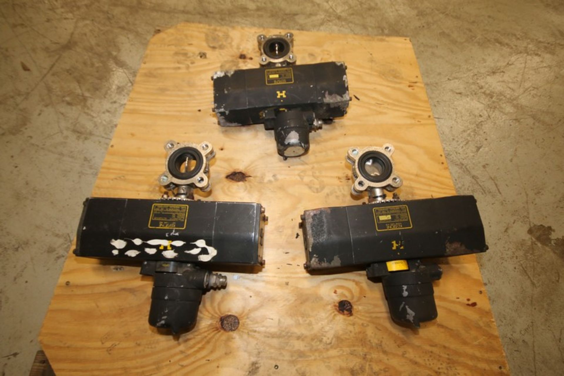 Lot of (3) Keystone 2" S/S Pneumatic Butterfly Valves, Flanged Type (INV#101809) (Located @ the - Image 2 of 3