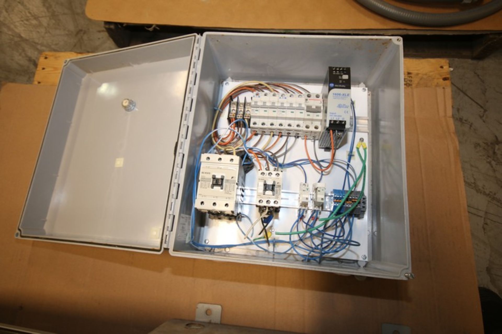 (2) Small Control Panels, (2) with Allen Bradley Micro Logix 1400 PLC Controller with Panelview Plus - Image 6 of 6