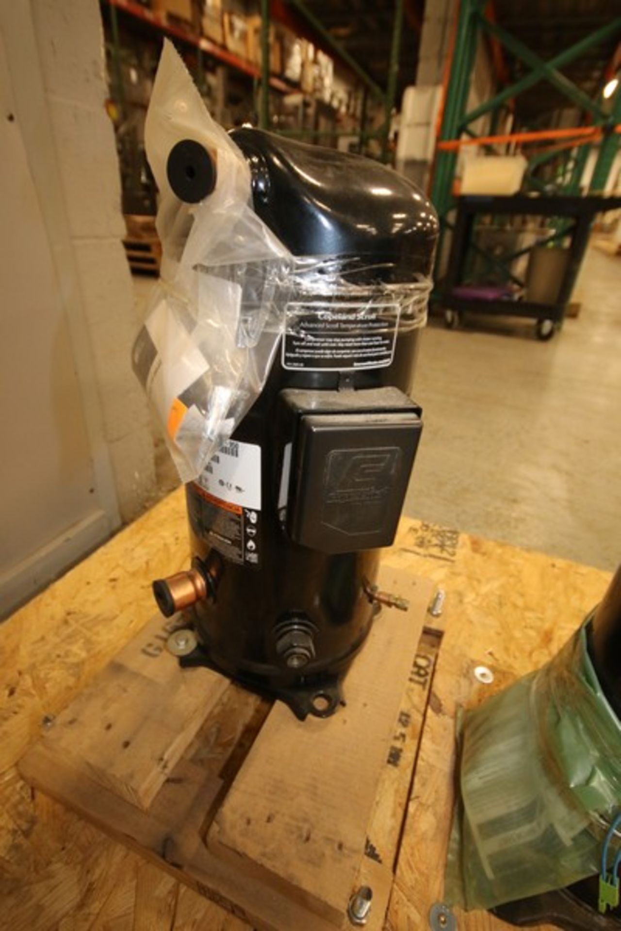 Lot of (2) New Freon Compressors Including Copeland Scroll Model ZP103KCE-TFD-950, SN 16GC626D, 460V - Image 2 of 5