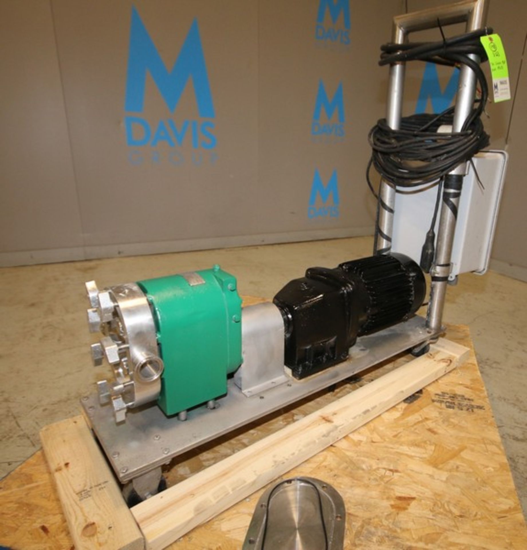 Tri Clover Positive Displacement Pump, Model PR25-1 1/2 - MUC4-SL-S, SN Y1534, with 1 1/2" CT S/S - Image 2 of 10