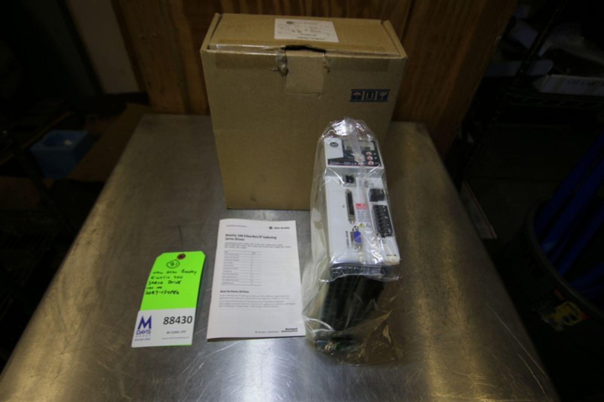 New Allen Bradley Kinetix 300 Servo Drive, Cat. No. 2097-V34PR6 Series A, 400/480V (INV#88430)(
