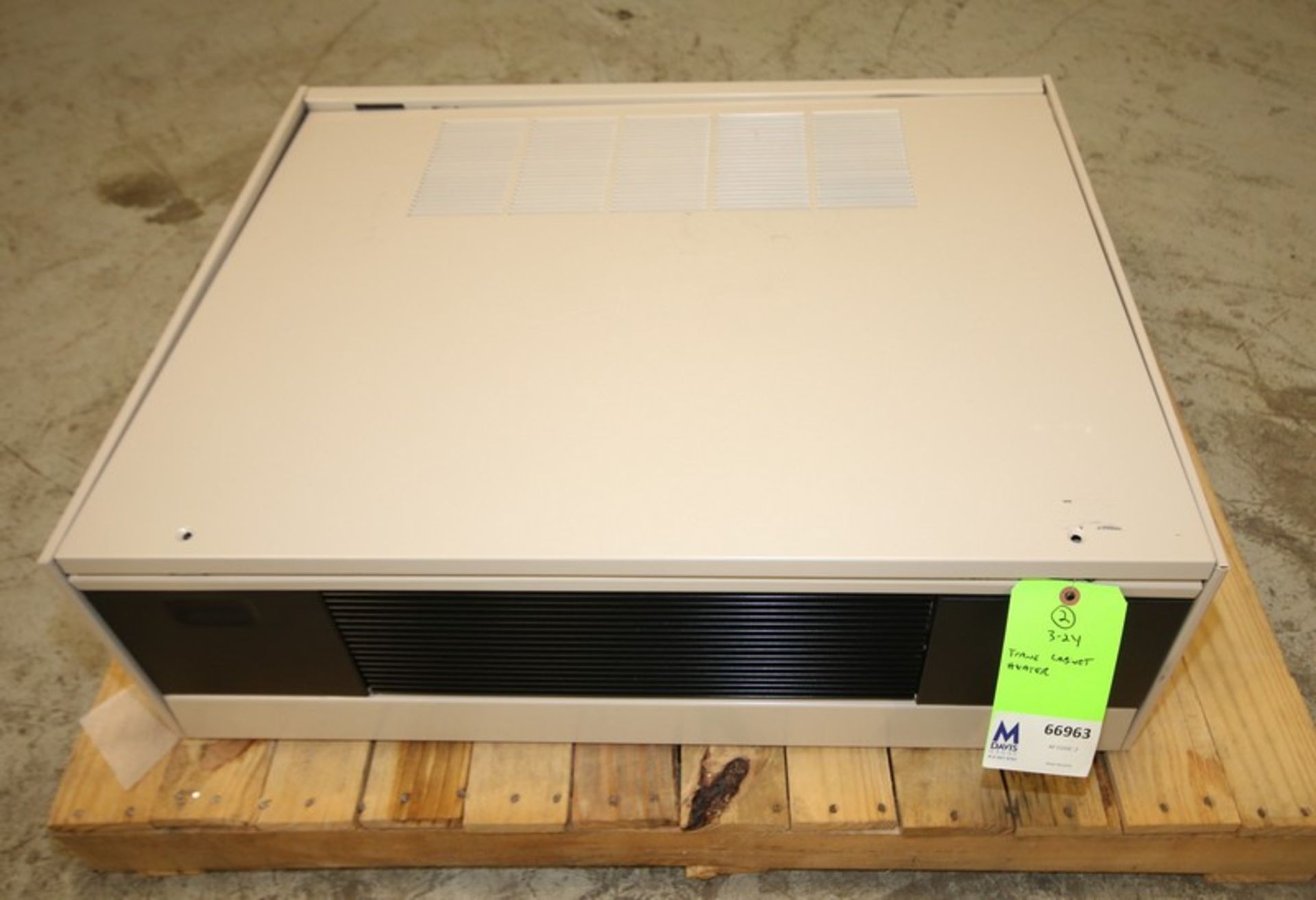 Trane Cabinet Heater, Model FCDB0201CY0DEB1BAF2M000001000A30000000000000, SNT04G42729, 115V (INV#