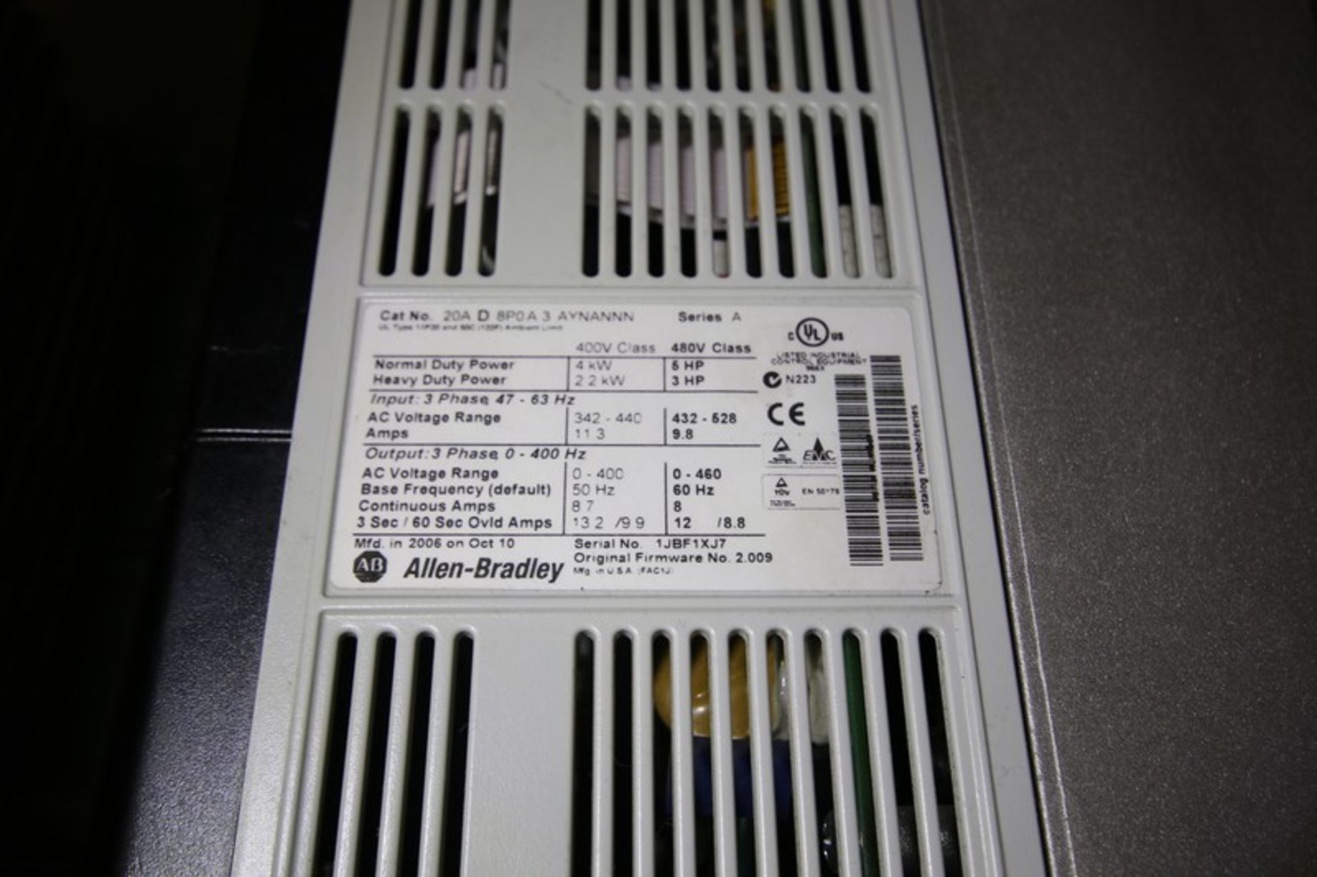 Lot of (3) Allen Bradley Powerflex 70 VFDs, (2) 5 hp - Cat. No. 20A D 8P0A 3 AYNANNN Series A, (1) 2 - Image 5 of 7