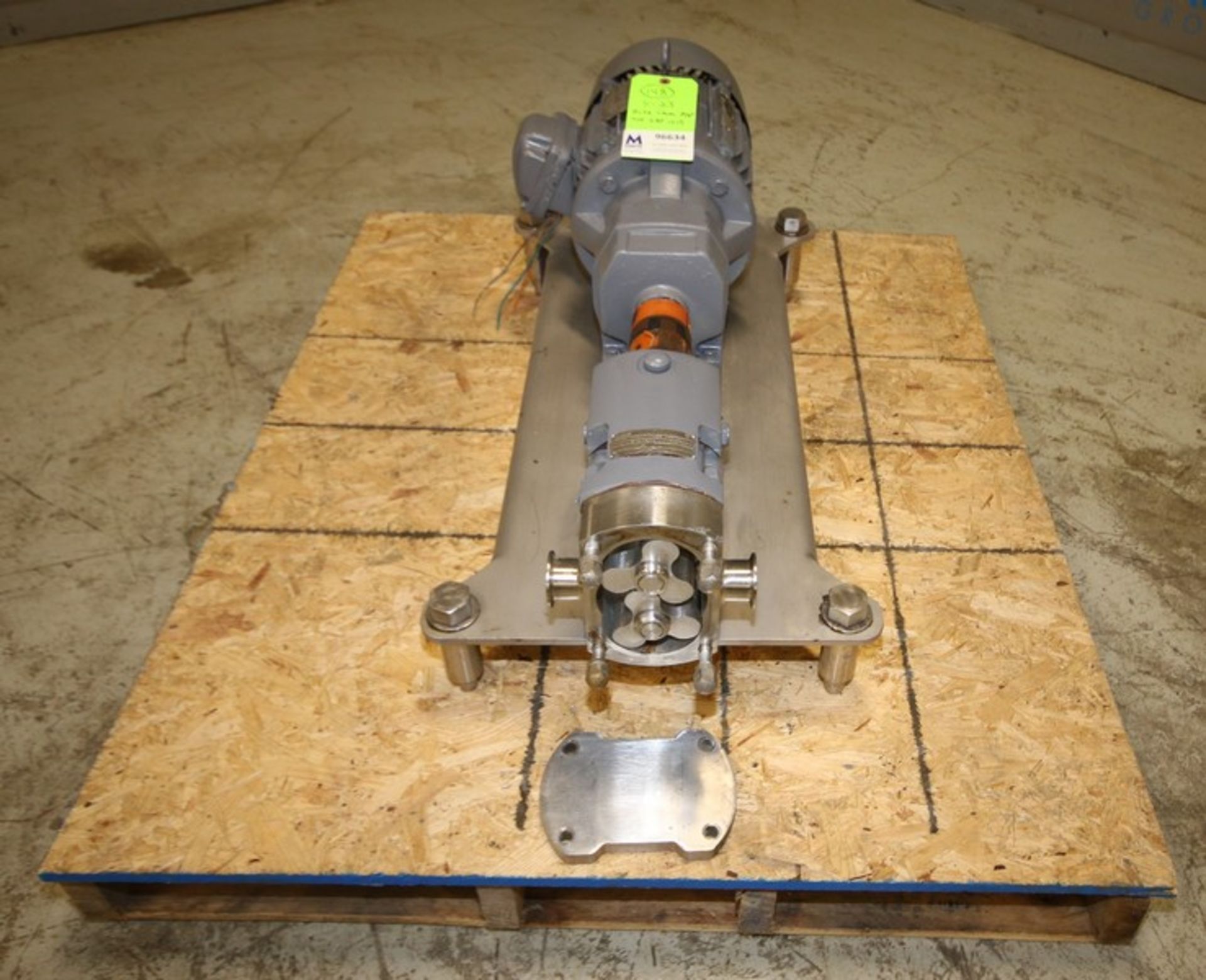 Alfa Laval Positive Displacement Pump, Mode GHP 1015, SN 1004014, with 1.5" CT Head, Rotors, US