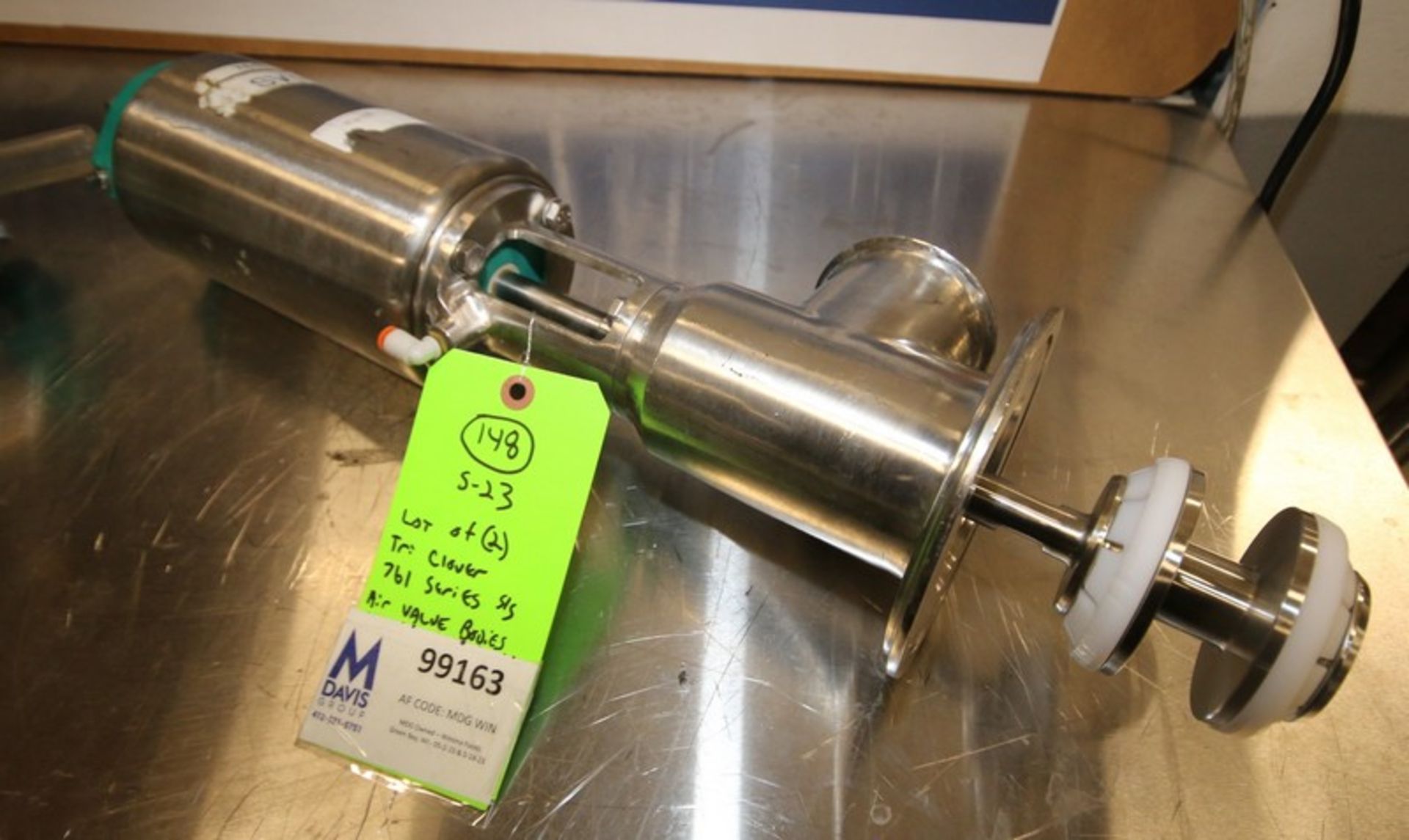 Lot of (2) Tri Clover 761 Series S/S Air Valve Bodies (INV#99163) (Located @ the MDG Auction - Image 2 of 3