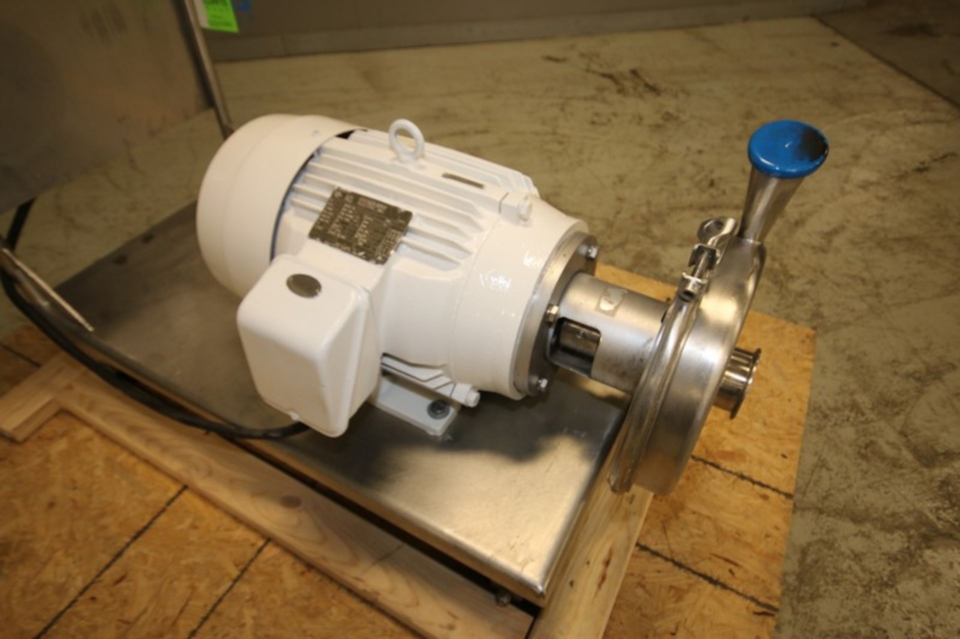 Alfa Laval 15 hp Portable Centrifugal Pump, with 3" 2" CT S/S Head, with Sterling 3510 RPM Motor, - Bild 3 aus 8