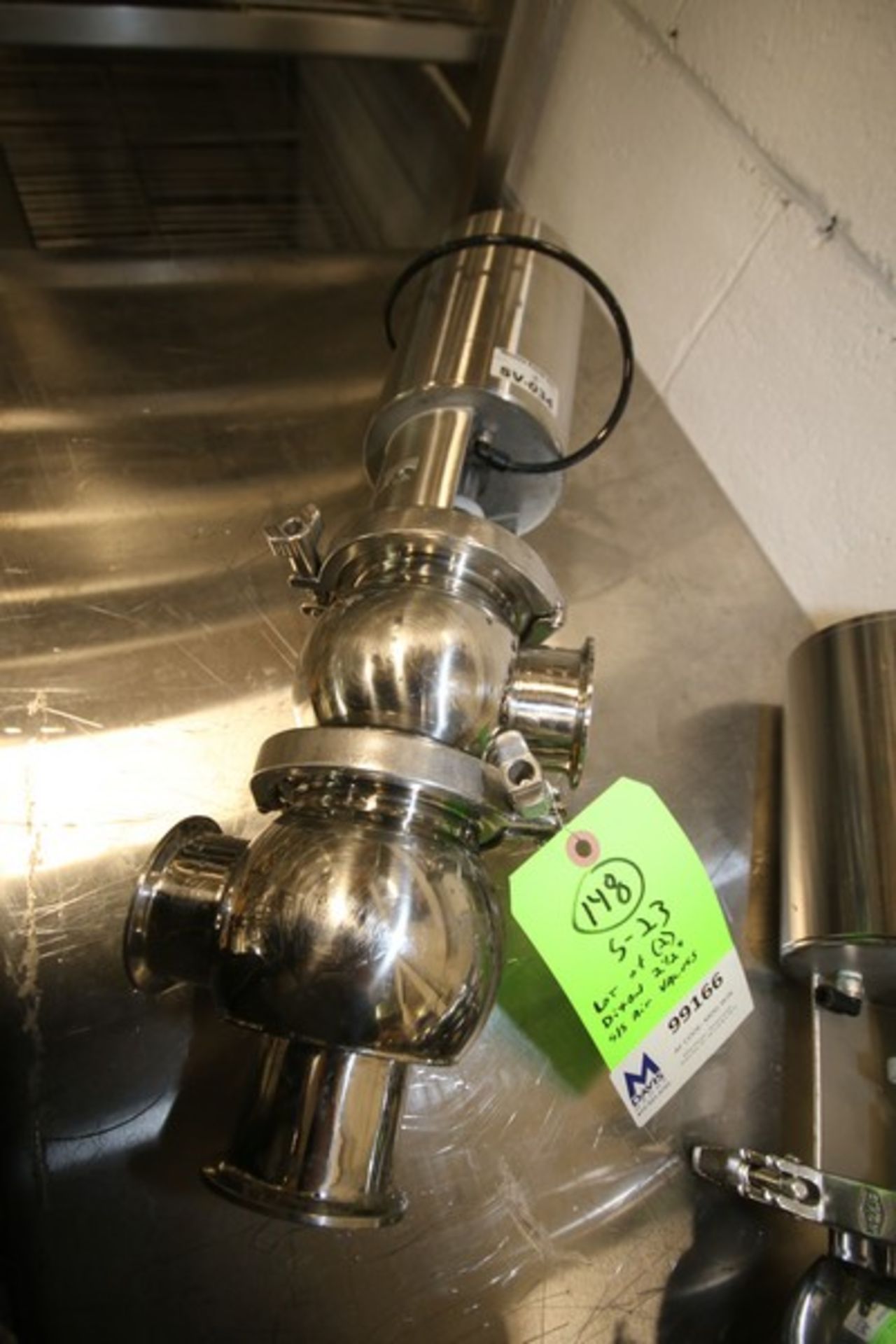 Lot of (2) Dixon 2.5" 3 Way Long Stem S/S Air Valves, Clamp Type (INV#99166) (Located @ the MDG - Image 3 of 3