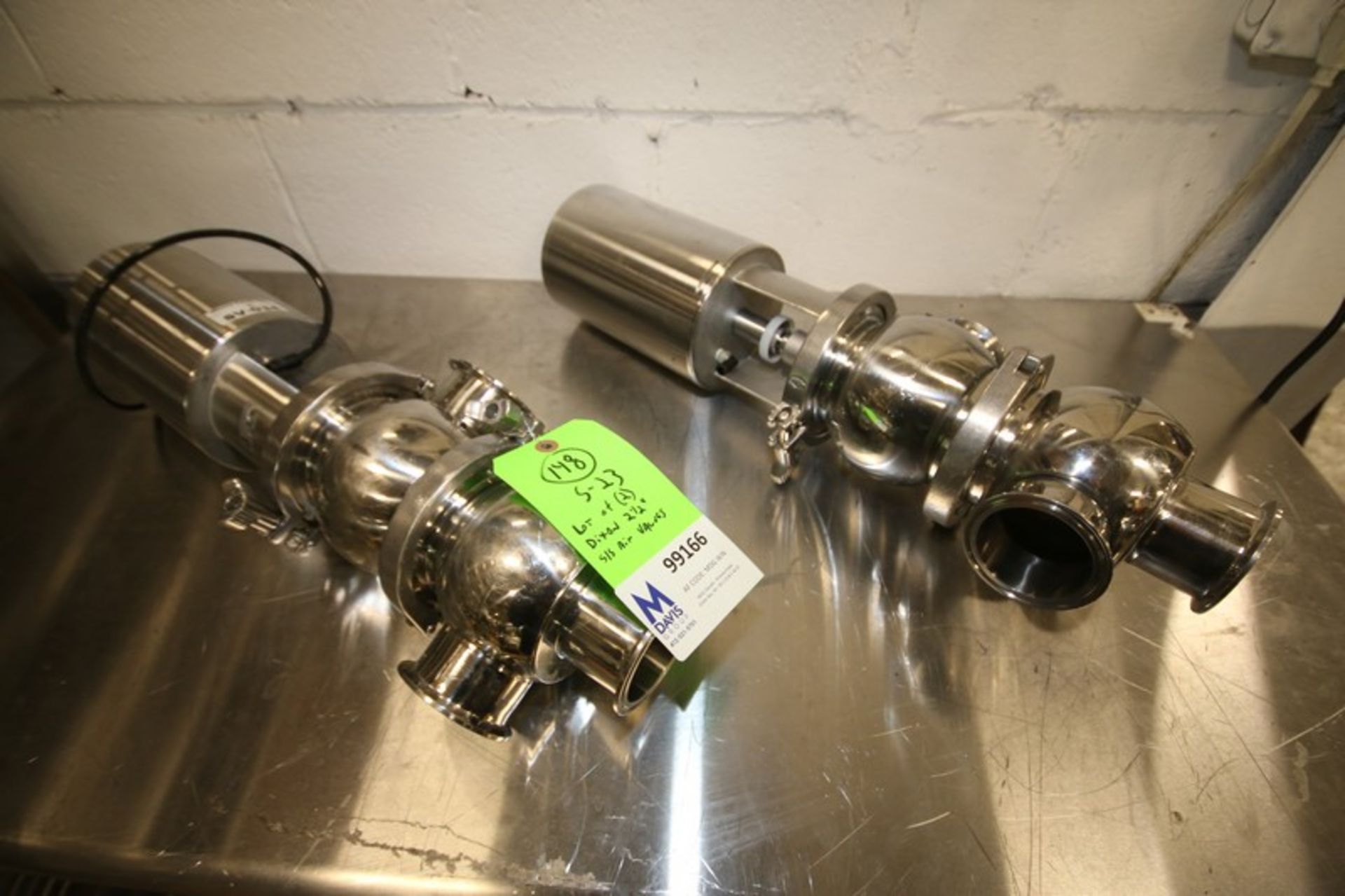 Lot of (2) Dixon 2.5" 3 Way Long Stem S/S Air Valves, Clamp Type (INV#99166) (Located @ the MDG