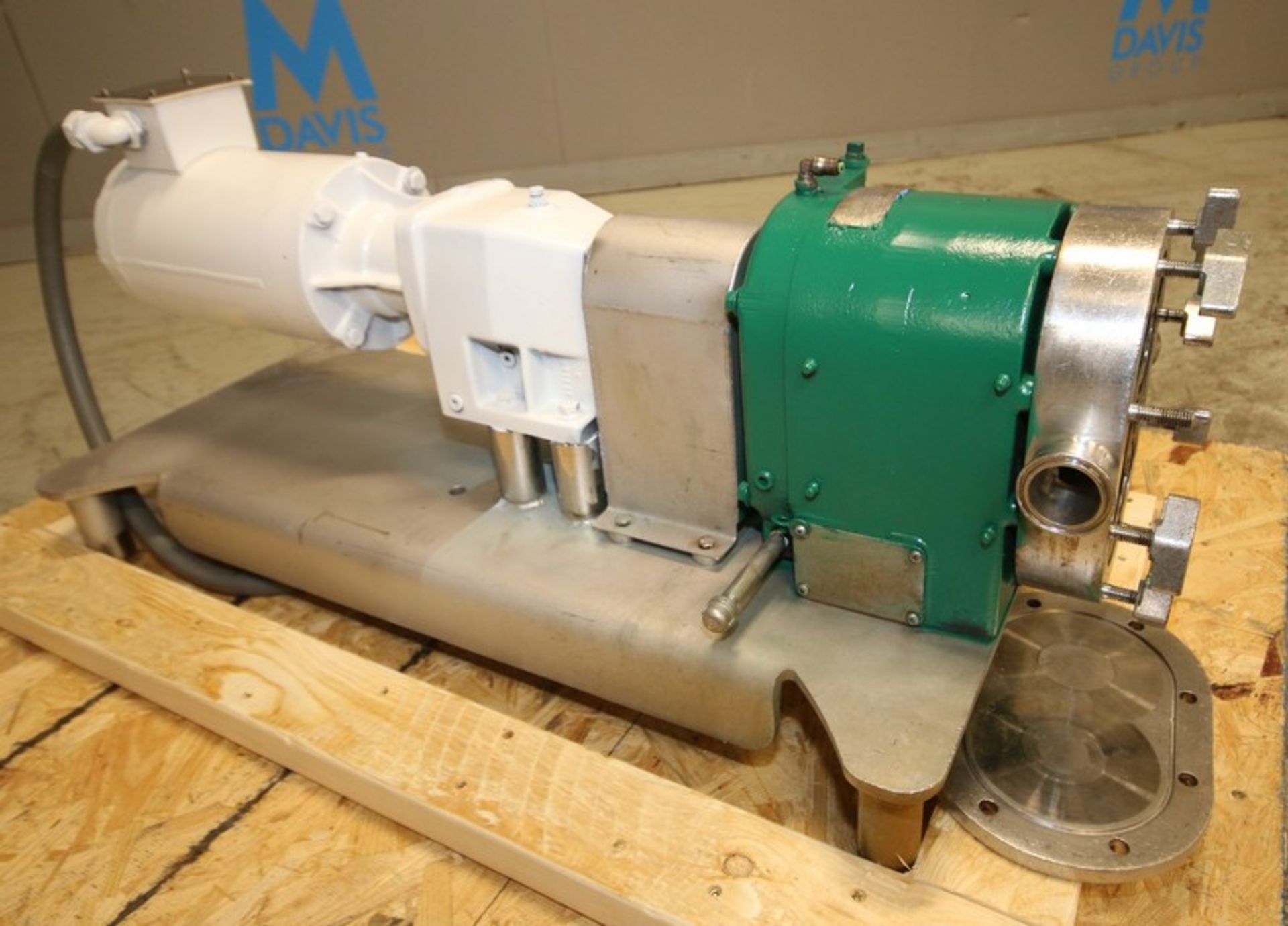 Tri Clover Positive Displacement Pump, Model PR25-1 1/2M-UC4-ST-S, S/N X3883, with 1 1/2" CT Head - Image 5 of 10