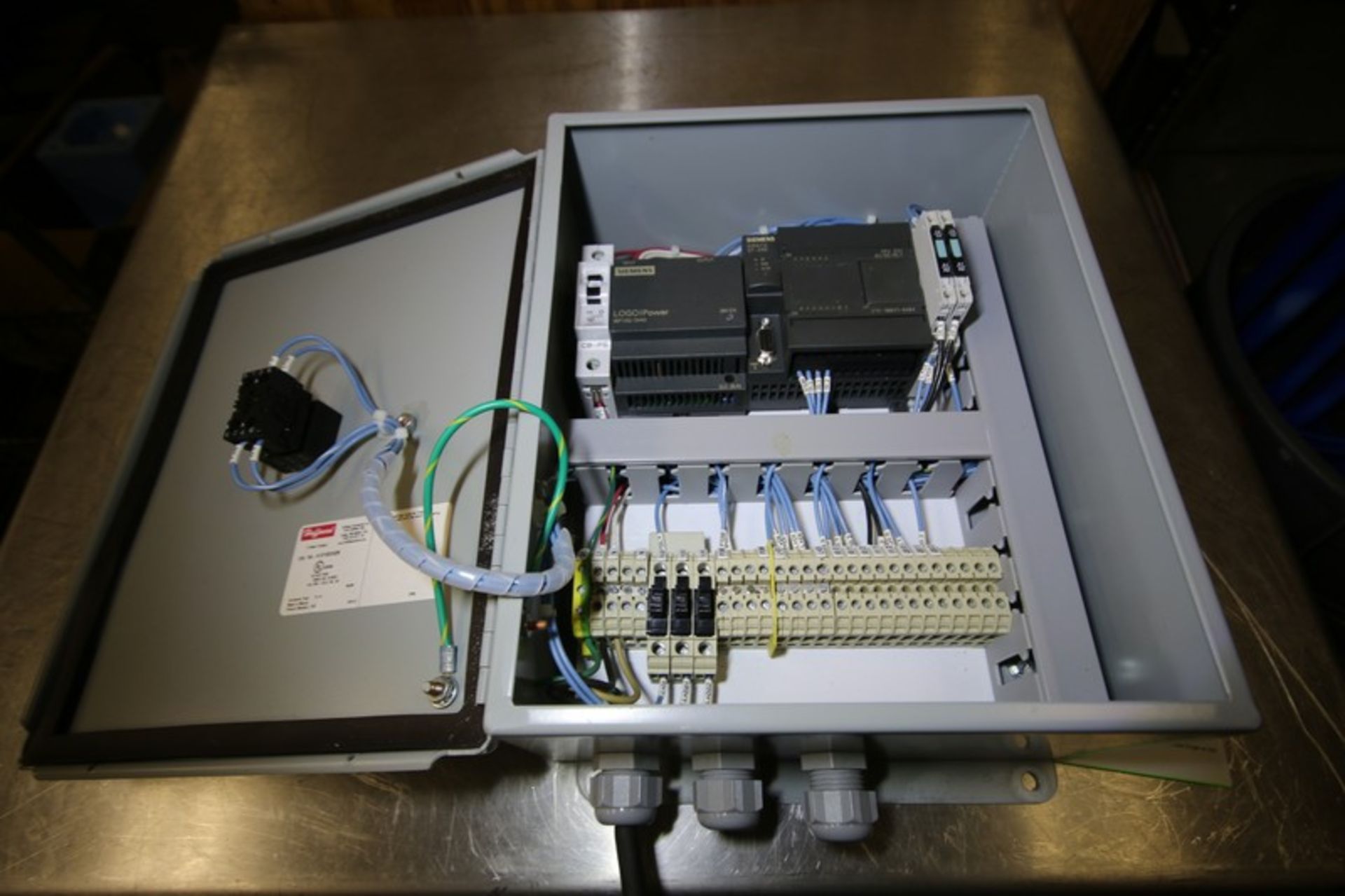 Siemens Simatic S7-200 PLC Controller Mounted in Hoffman 12" x 10" Enclosure (INV#87201)(Located @