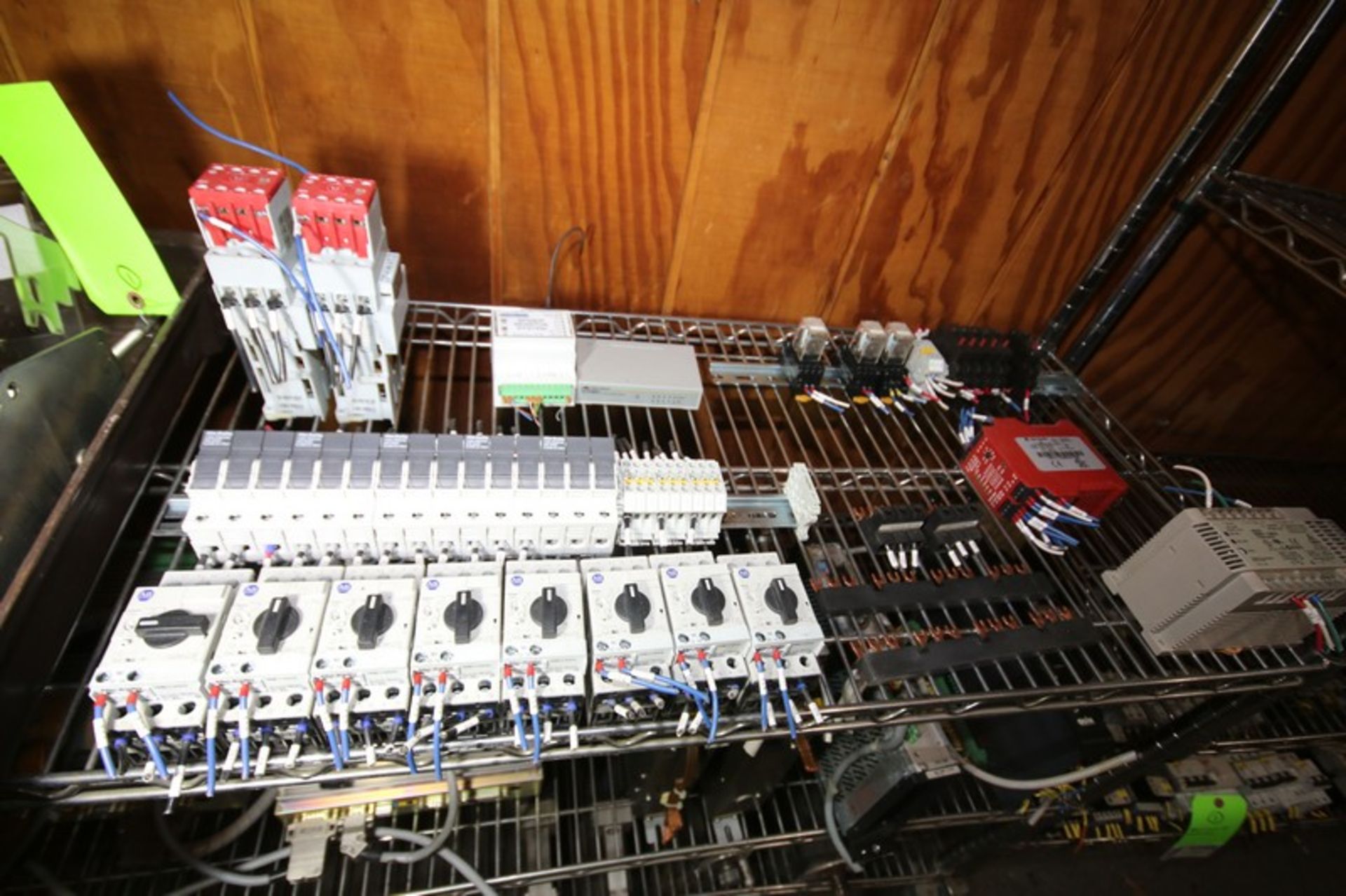 Lot of Assorted Control Cabinet Electrical Including Allen Bradley 30 Amp Main Switch Cat. No. - Image 3 of 8