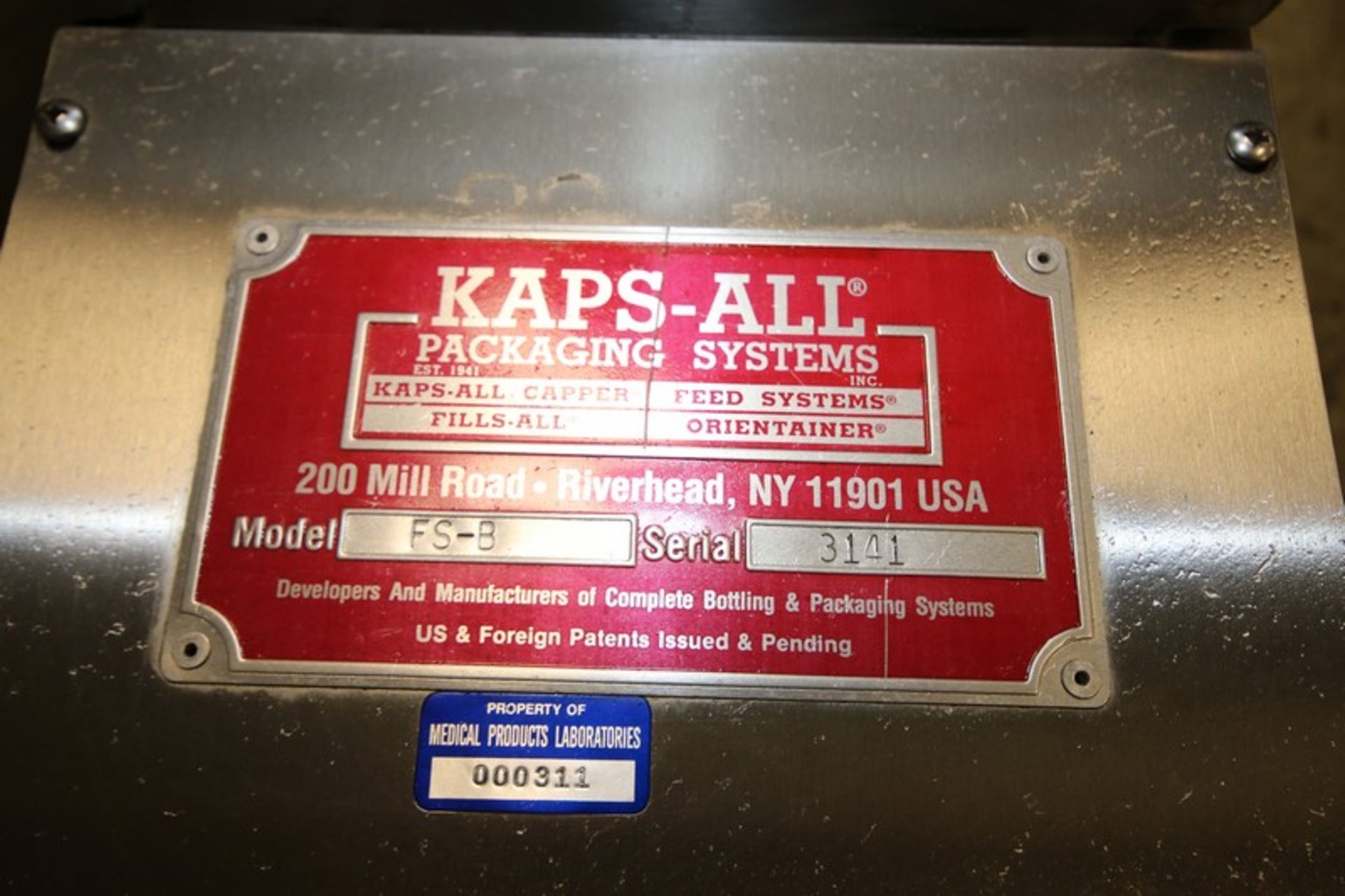Kaps-All 92" L Inclined Capper Conveyor, Model FS-B, SN 3141, with 48" W x 53" L x 48" D Hopper, - Image 9 of 9