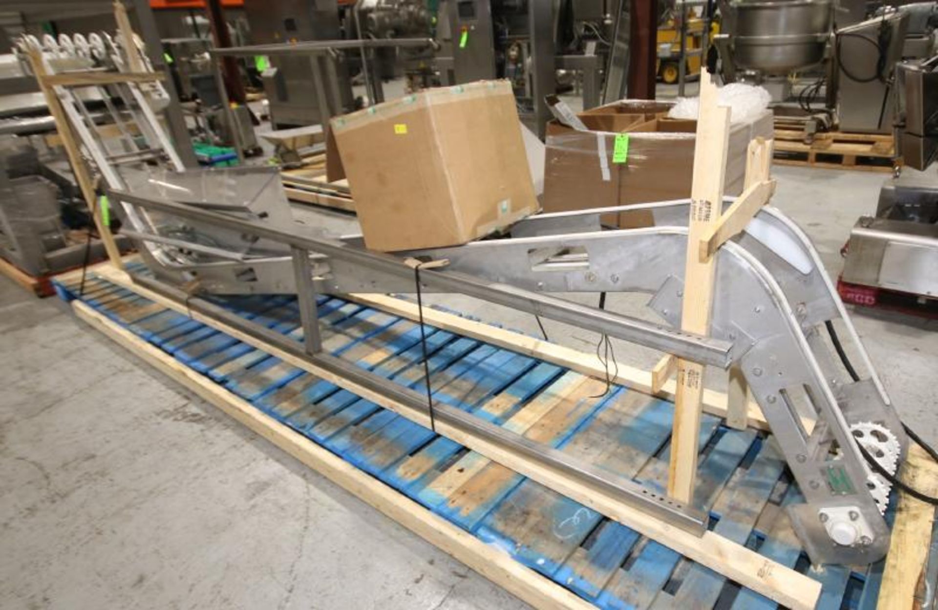 Action Pak S/S Incline Conveyor, Model Elevator, S/N 4595, 110 V, Dimensions Aprox. 19" L x 12" W - Image 2 of 8