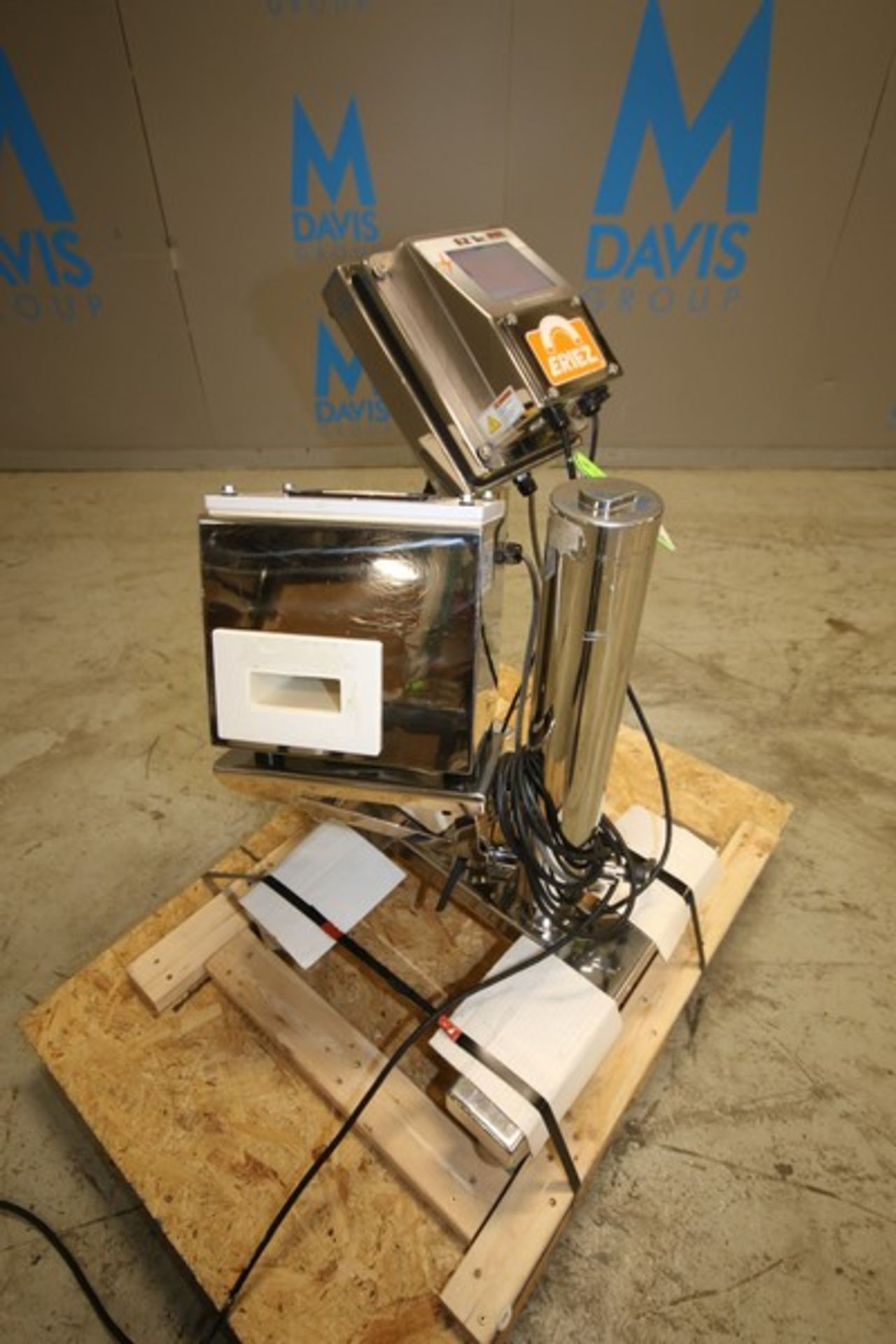 Eriez Capsule S/S Portable Metal Detector, Model DSP 1.5X4 SLAR, SN 164137-1, with 4" W x 1.5" H