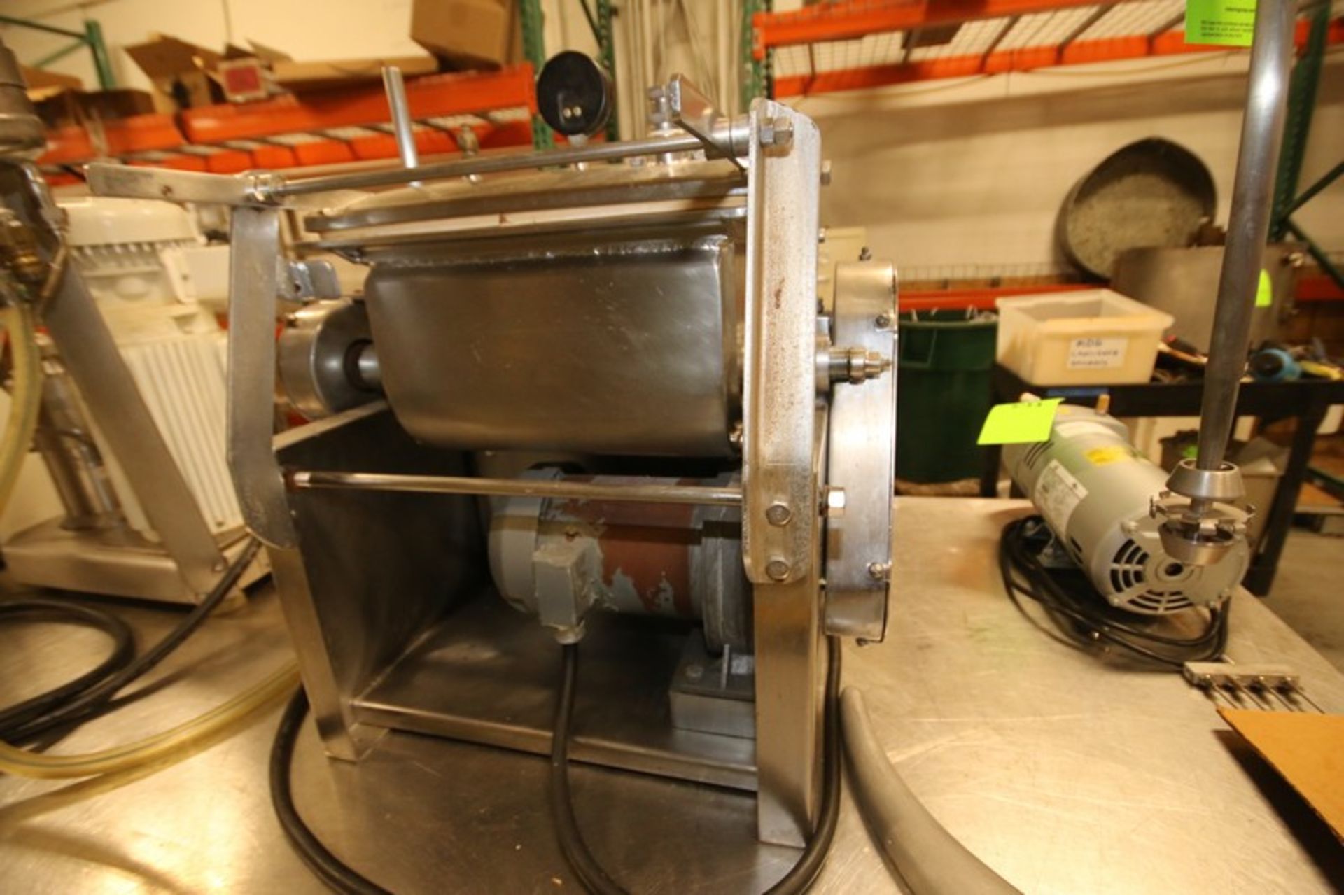 Keebler Twin Screw Lab Ribbon Blender, SN 238, with 12" L x 9" W x 6"D Product Mix Area with Lid, - Image 4 of 5