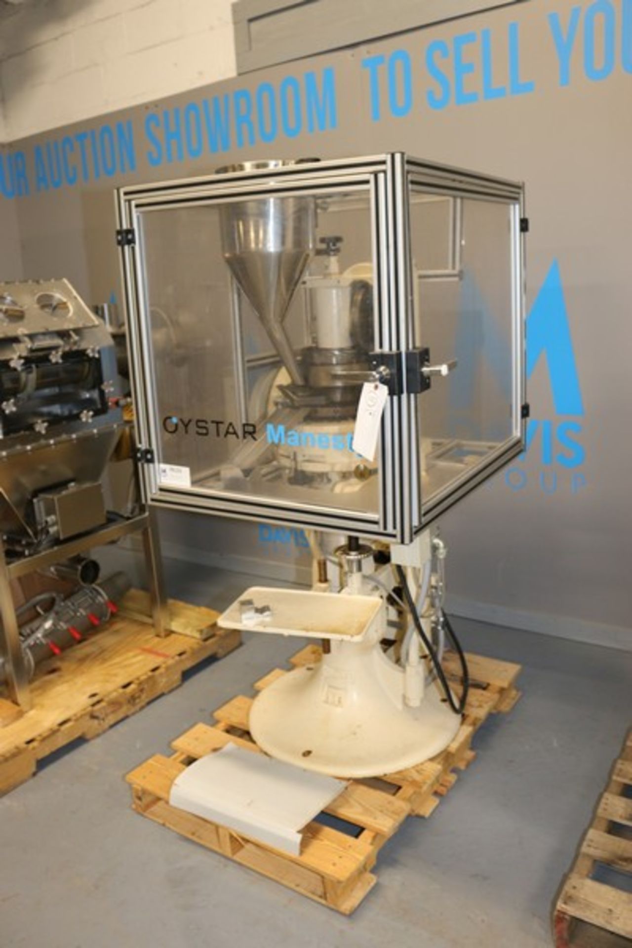 Manesty/Oyster Rotary Tablet Press, M/N B3B, S/N 277252, 16 station, 6.5 ton compression pressure, - Image 2 of 10
