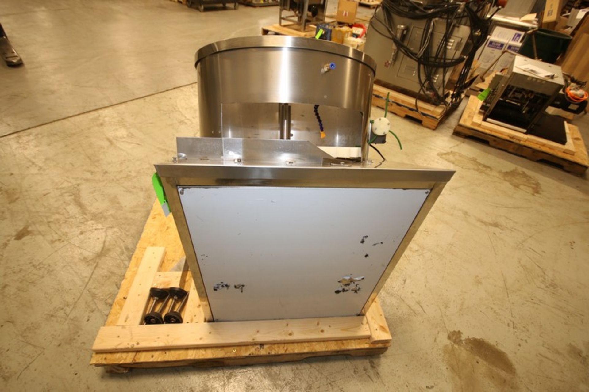 20022" W x 12" D S/S Bottle Unscrambler with Lid (INV#101599) (Located @ the MDG Auction Showroom in - Image 4 of 5