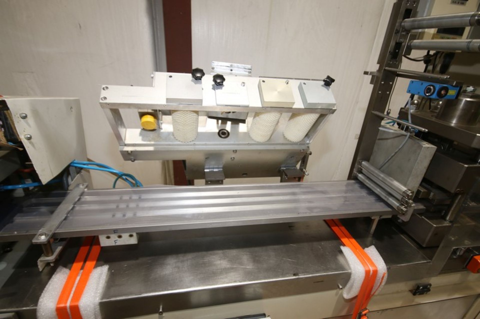 Klocker Medipak Blisterpack Machine, Type CP-2, SN 033, Set up with 5.75" W Foil Roll, with - Bild 4 aus 20