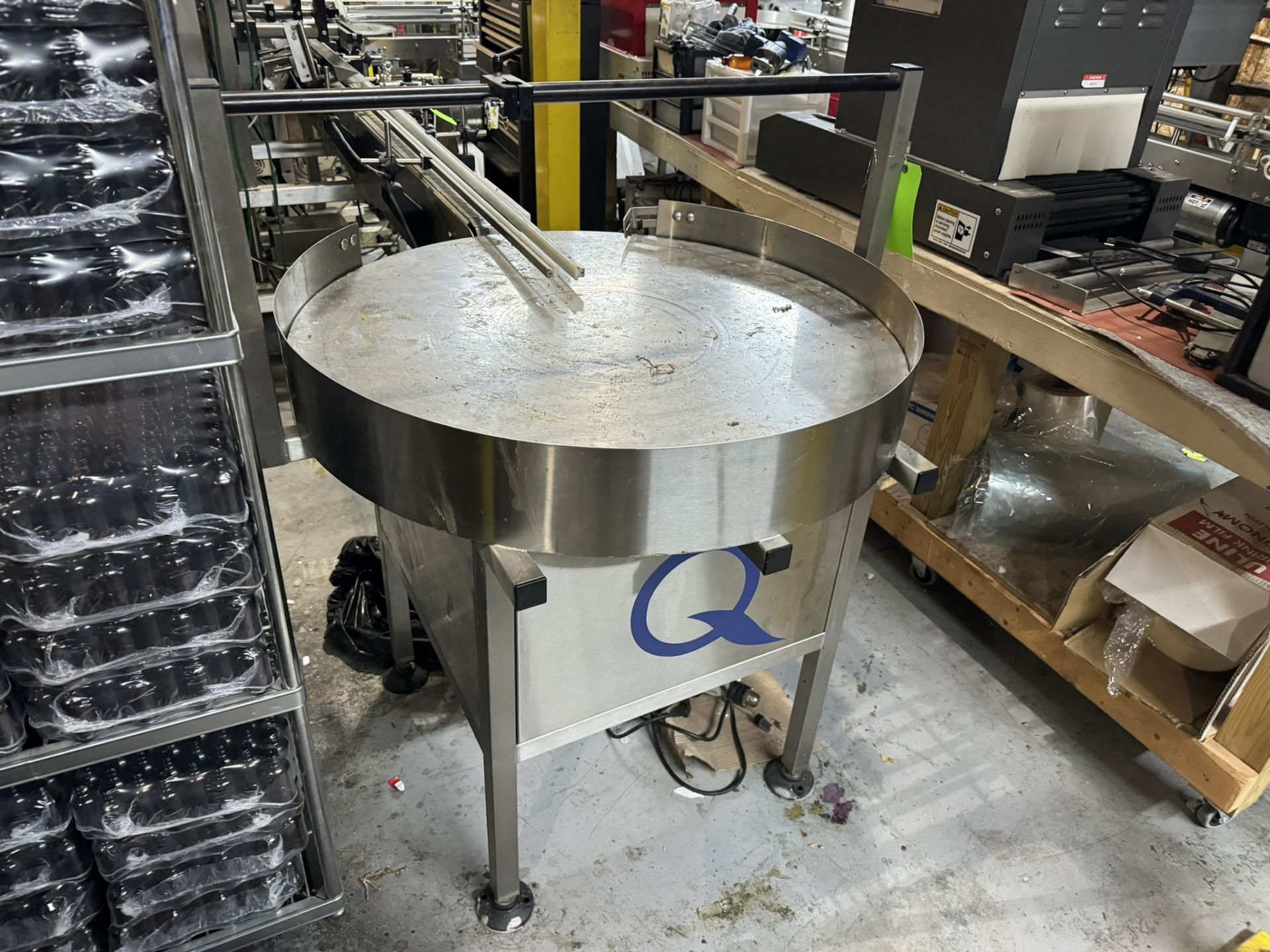 Liquid Packaging Solutions S/S Accumulation Table, Aprox. 36” Dia., M/N 36 L TT, S/N 1709169, 240 - Bild 2 aus 4