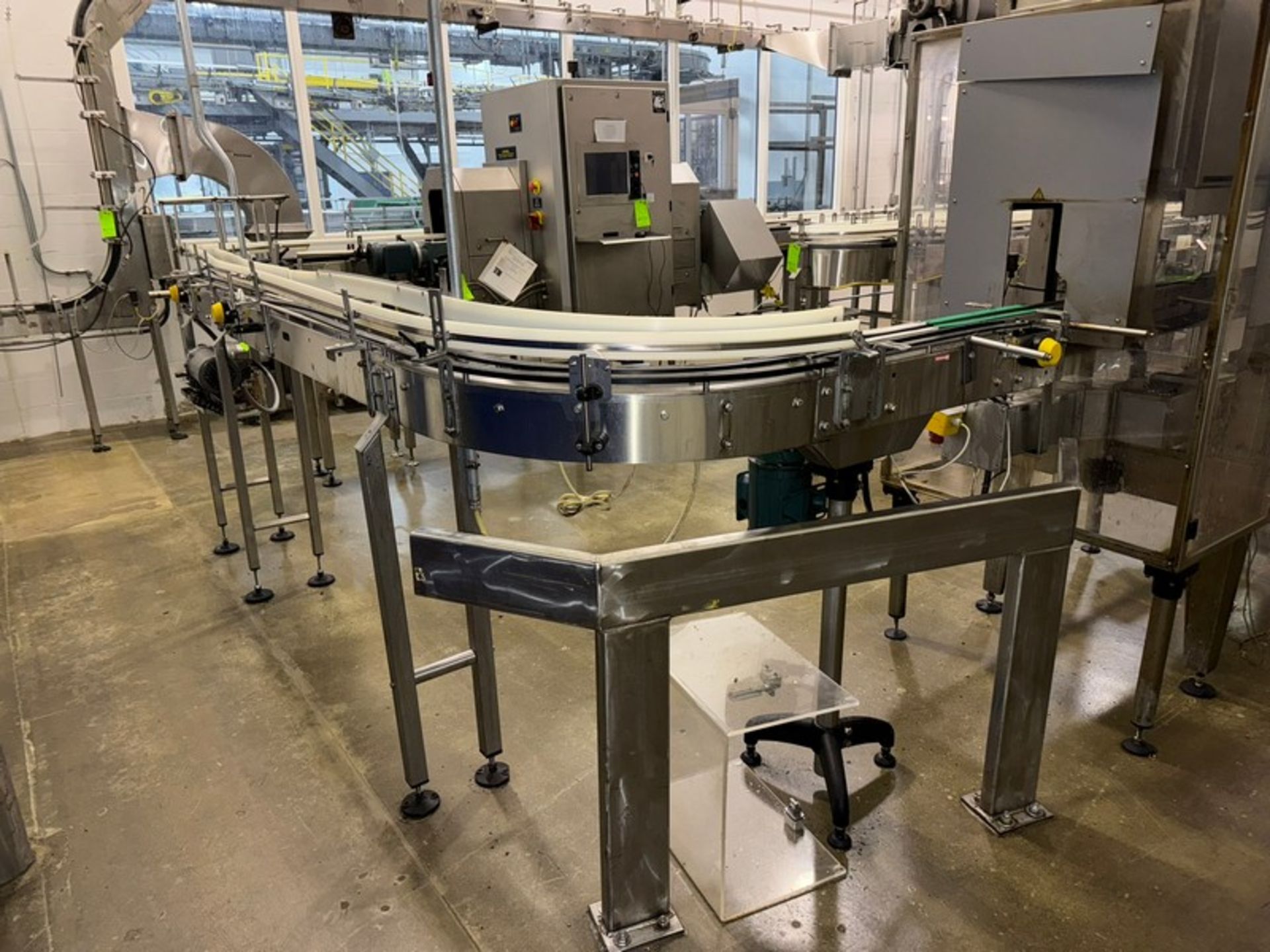 S/S Product Conveyor, with Guide Rails, Aprox. 11 ft. L (LOCATED IN WAVERLY, IA) - Bild 4 aus 5