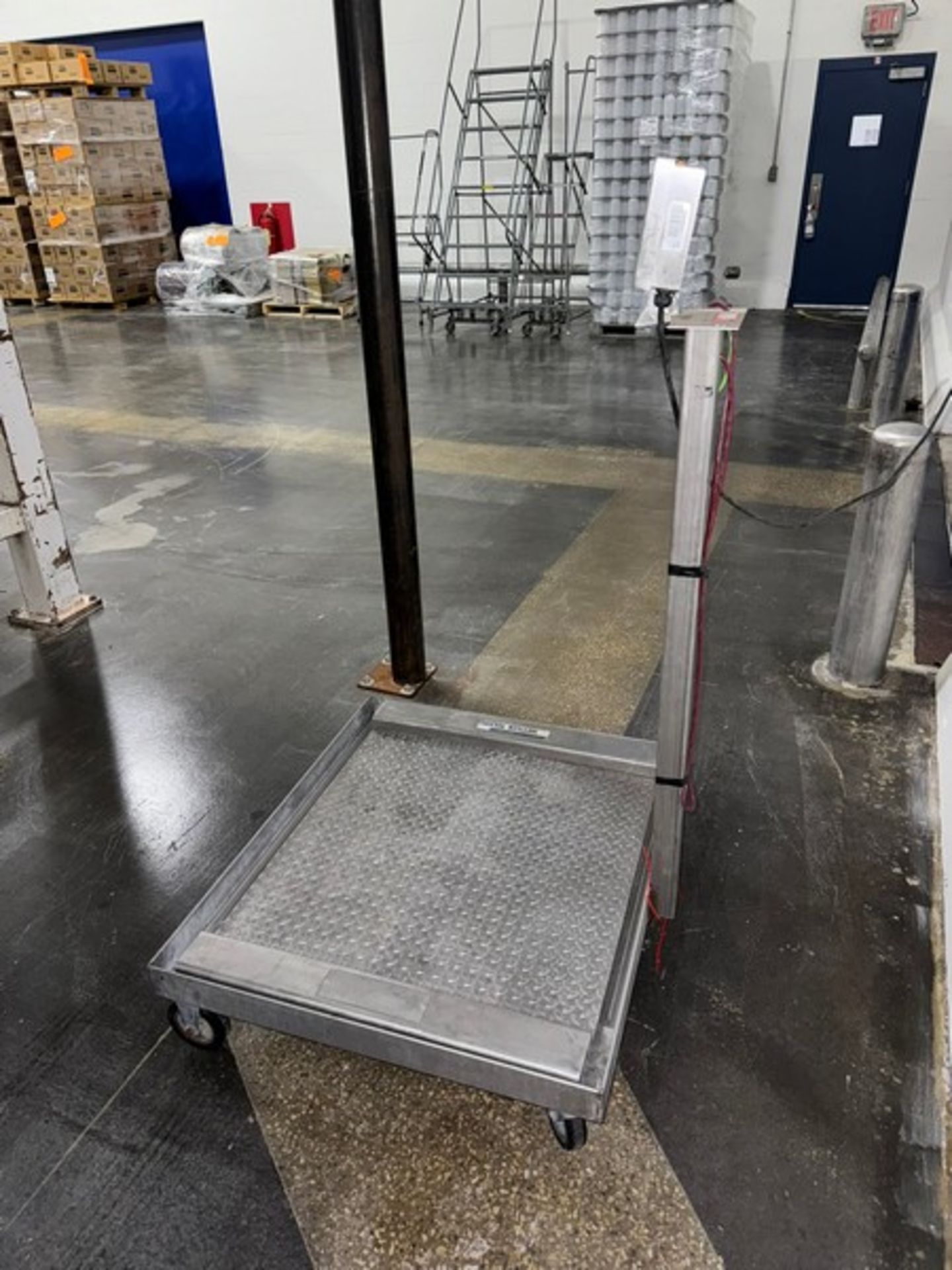 Mettler Toledo S/S Platform Scale, M/N PANTHER, Platform Dims.: Aprox. 30” L x 30” W, Mounted on - Bild 4 aus 6