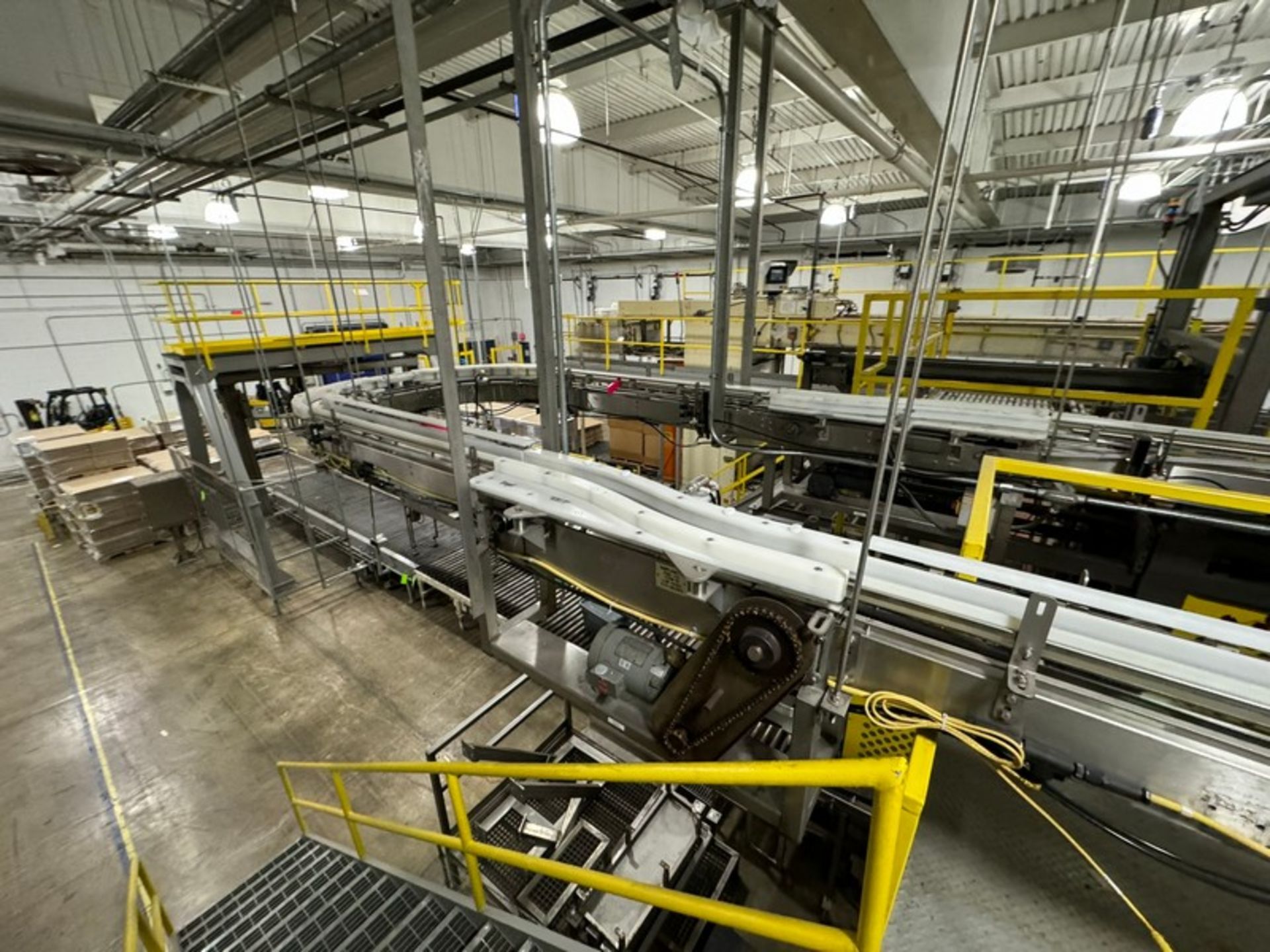 S/S Overhead Product Conveyor, with Guides & Drives, Overall Length: Aprox. 110 ft. (NOTE: From - Bild 2 aus 8